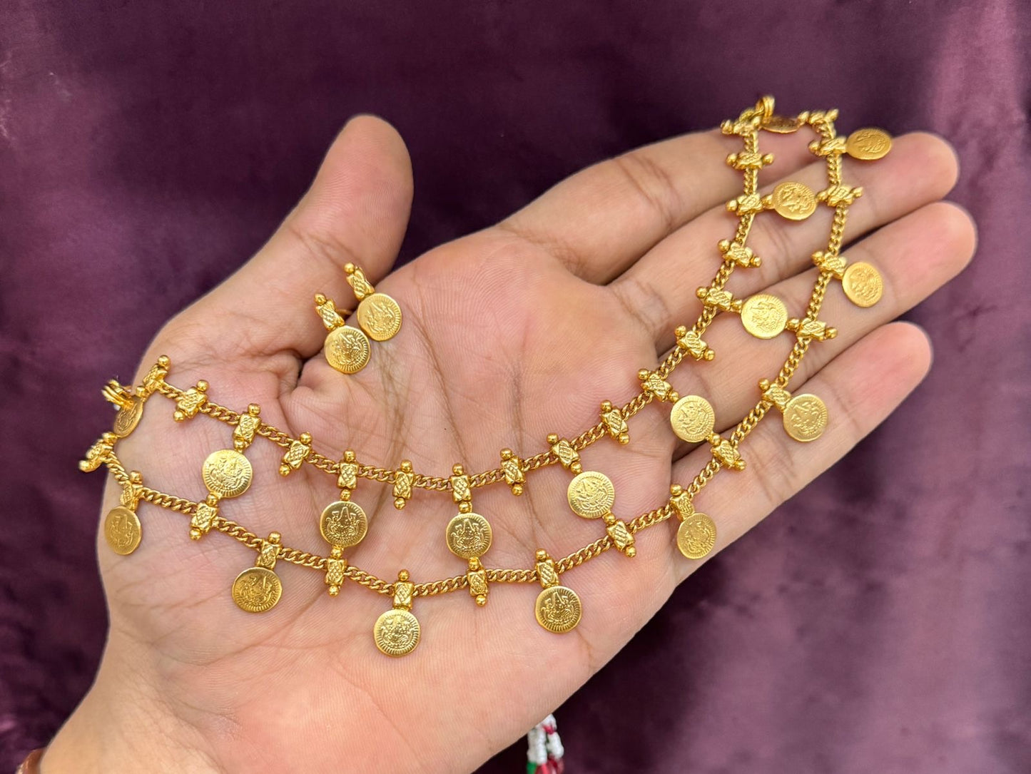 Layered coin choker-1