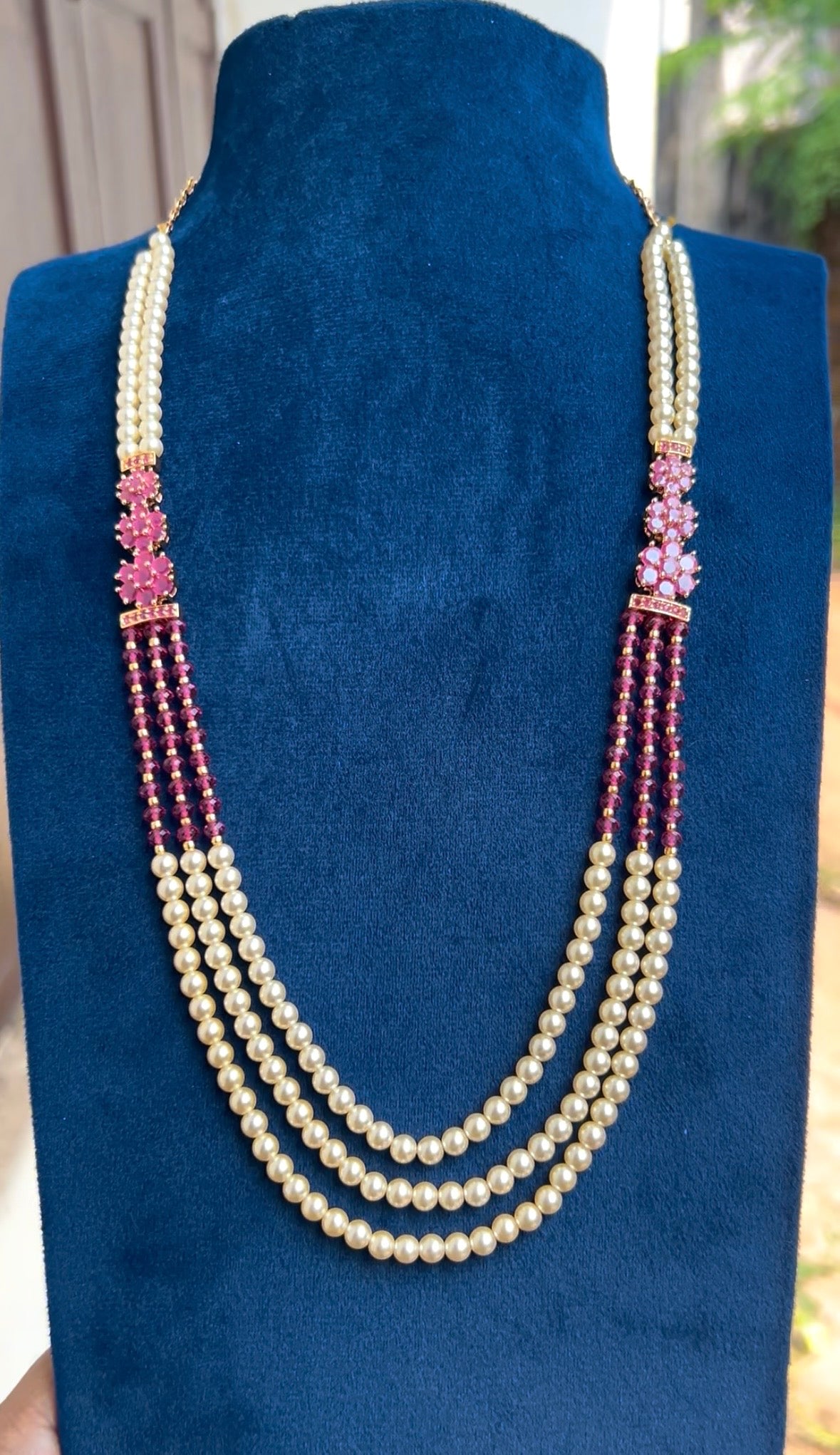Floral pearl layered chain
