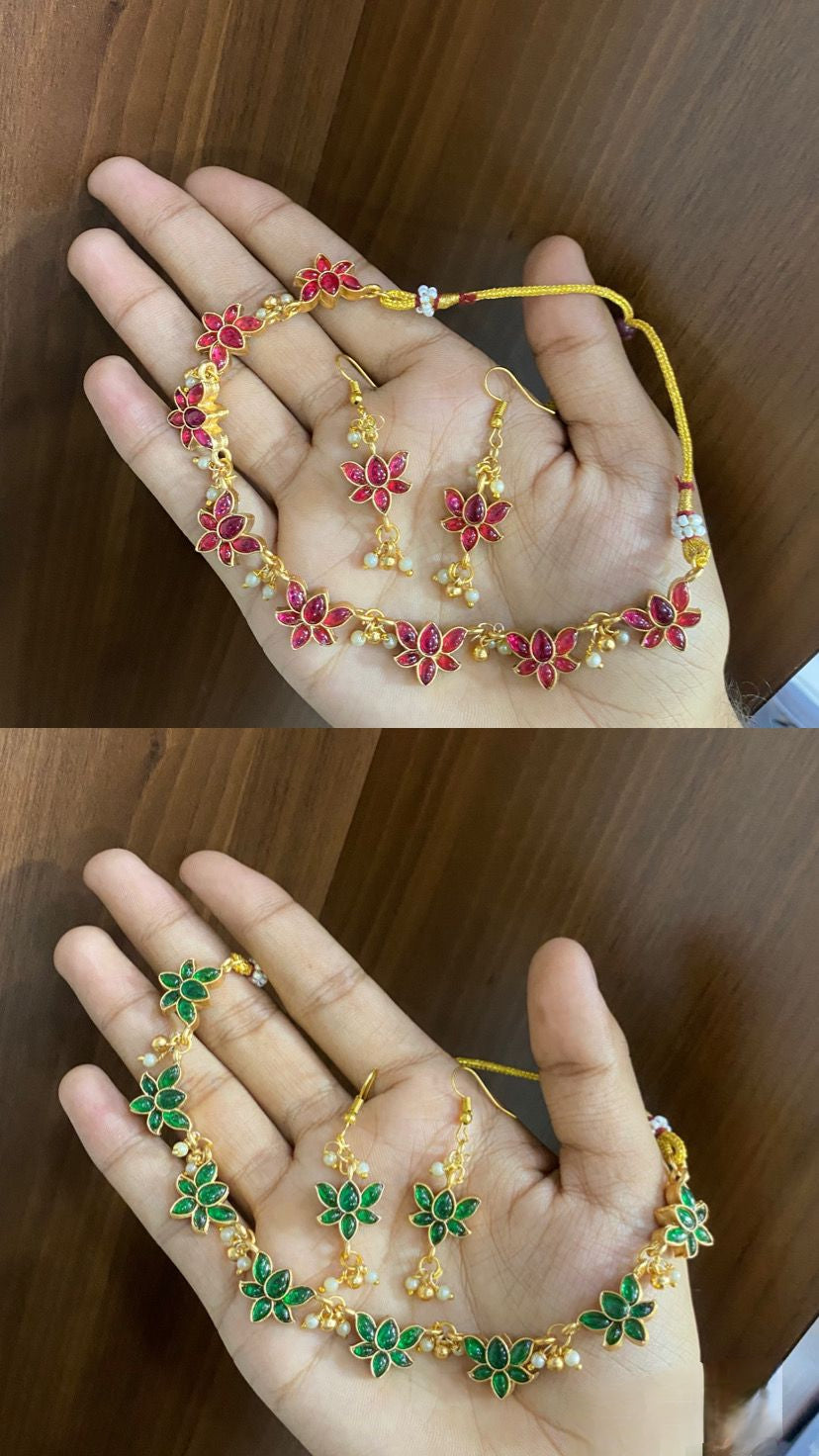 Reversible lotus set