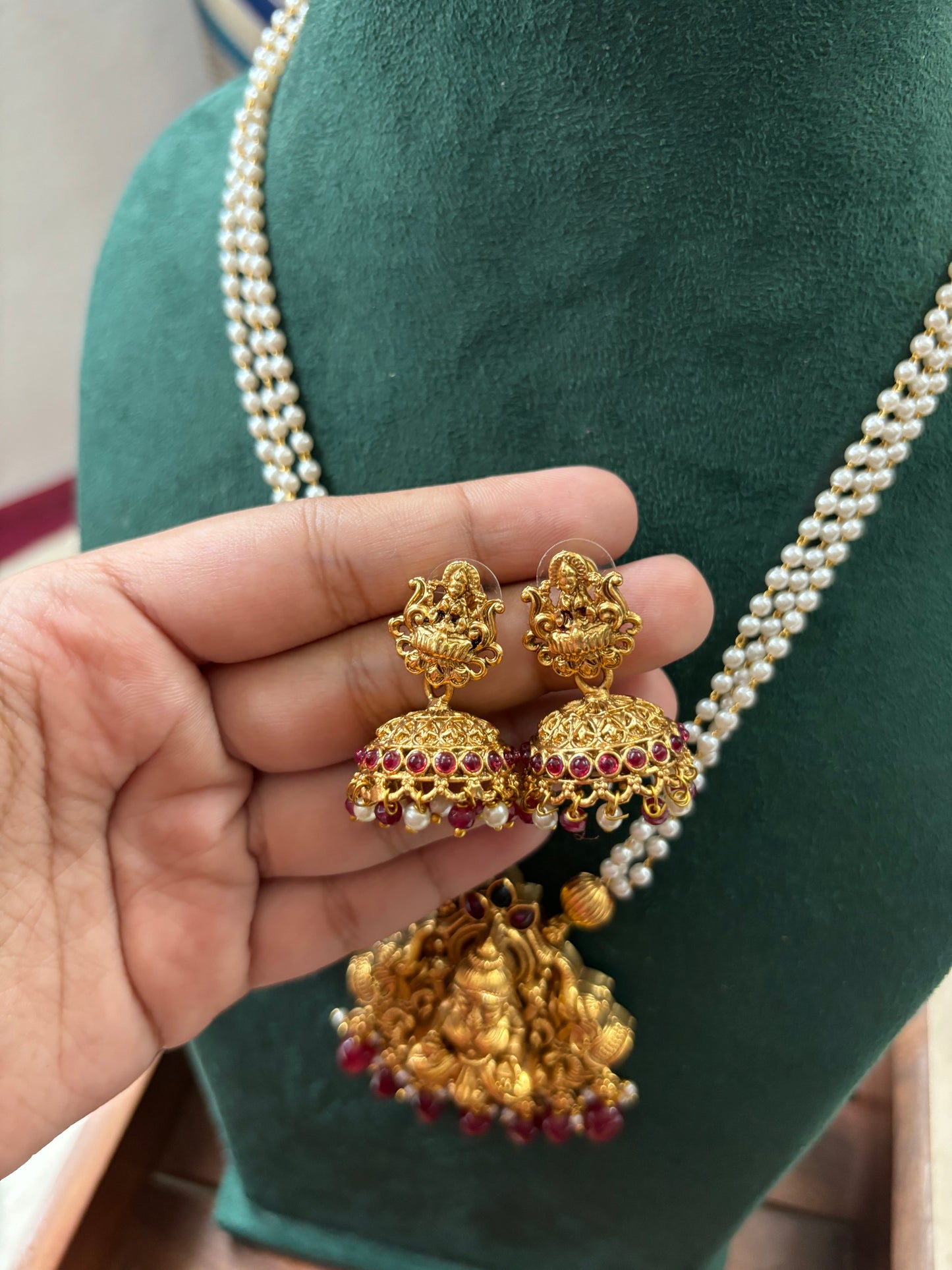 Pearl nagas set