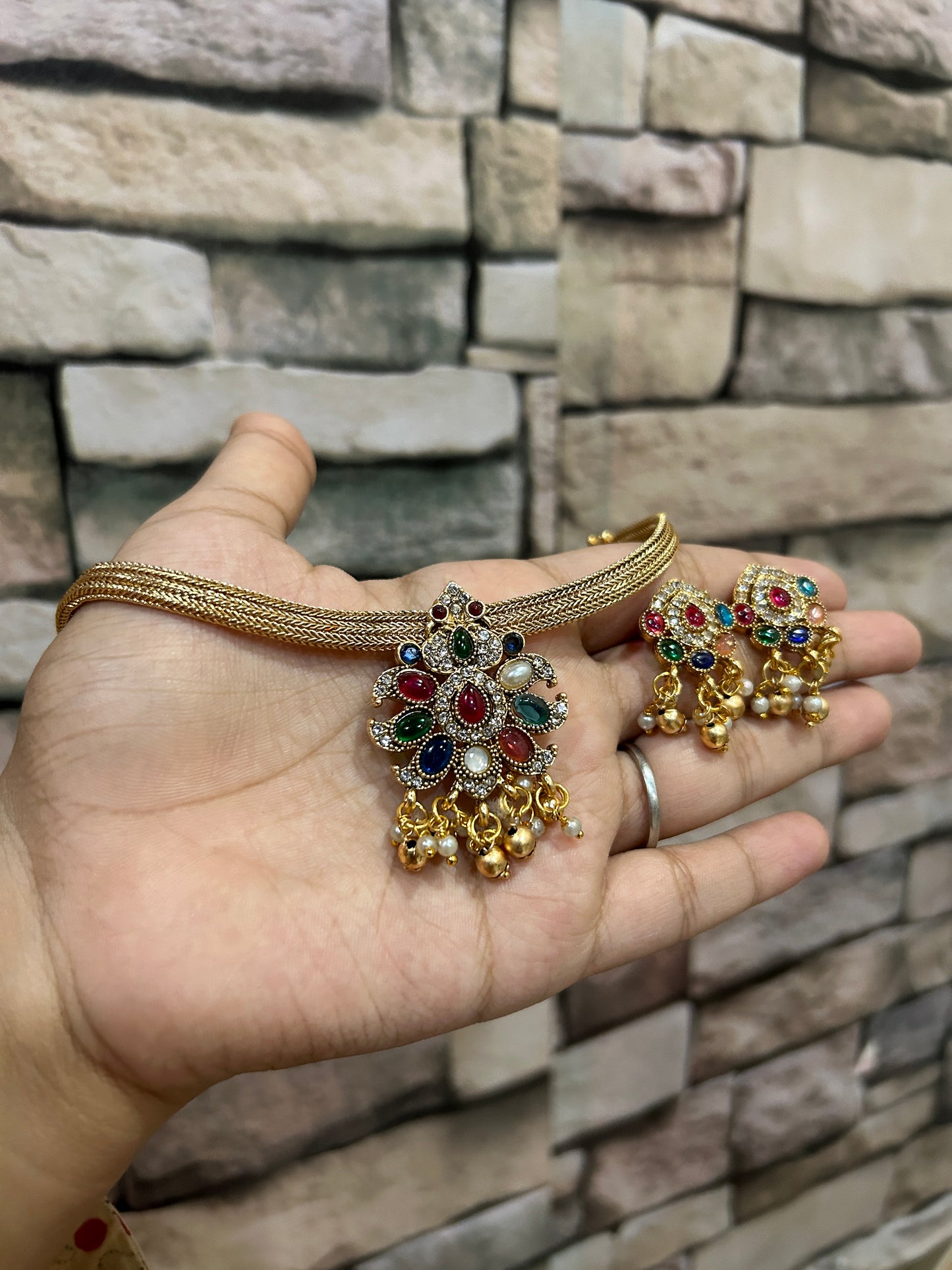 Stone adigai