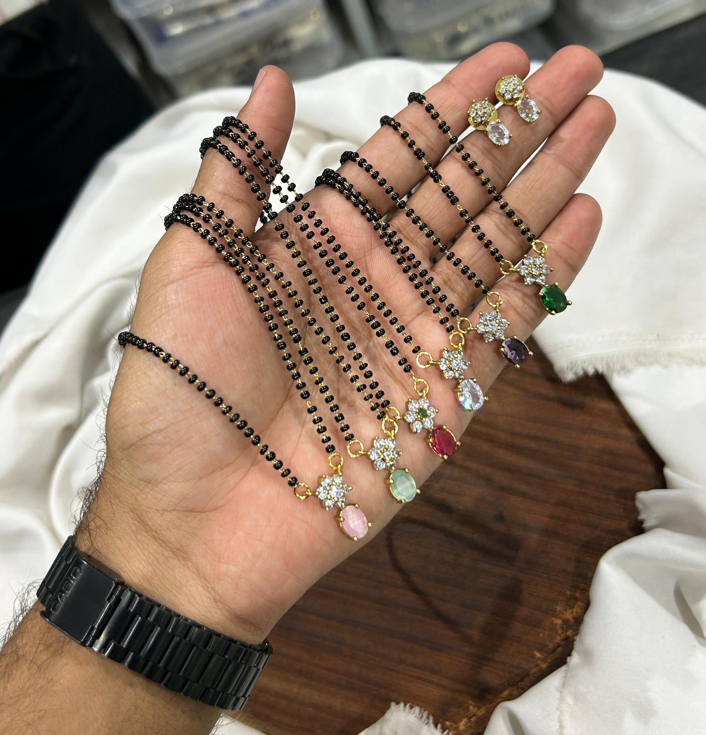 Ad floral mangalsutra