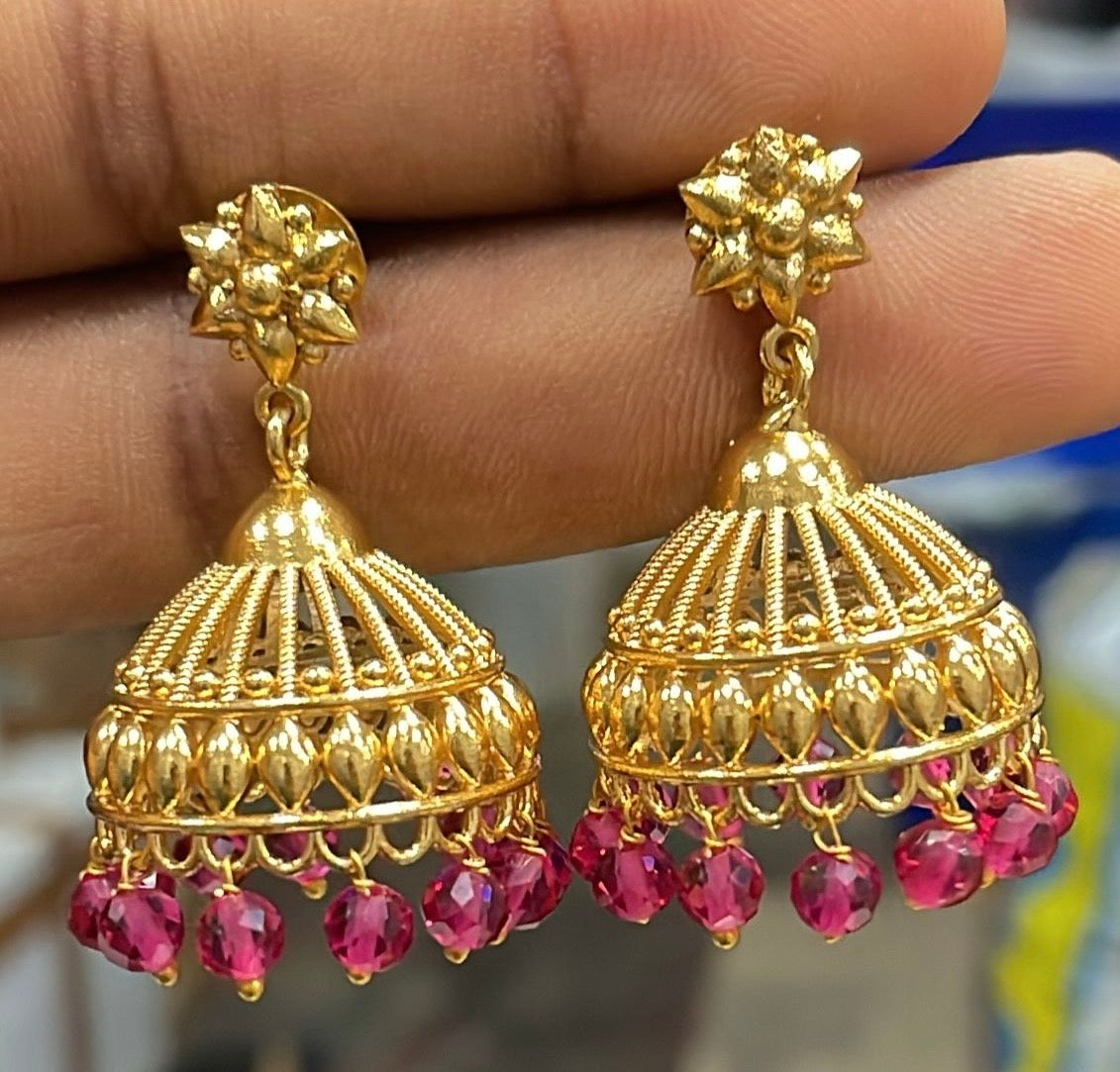Chic jhumkas