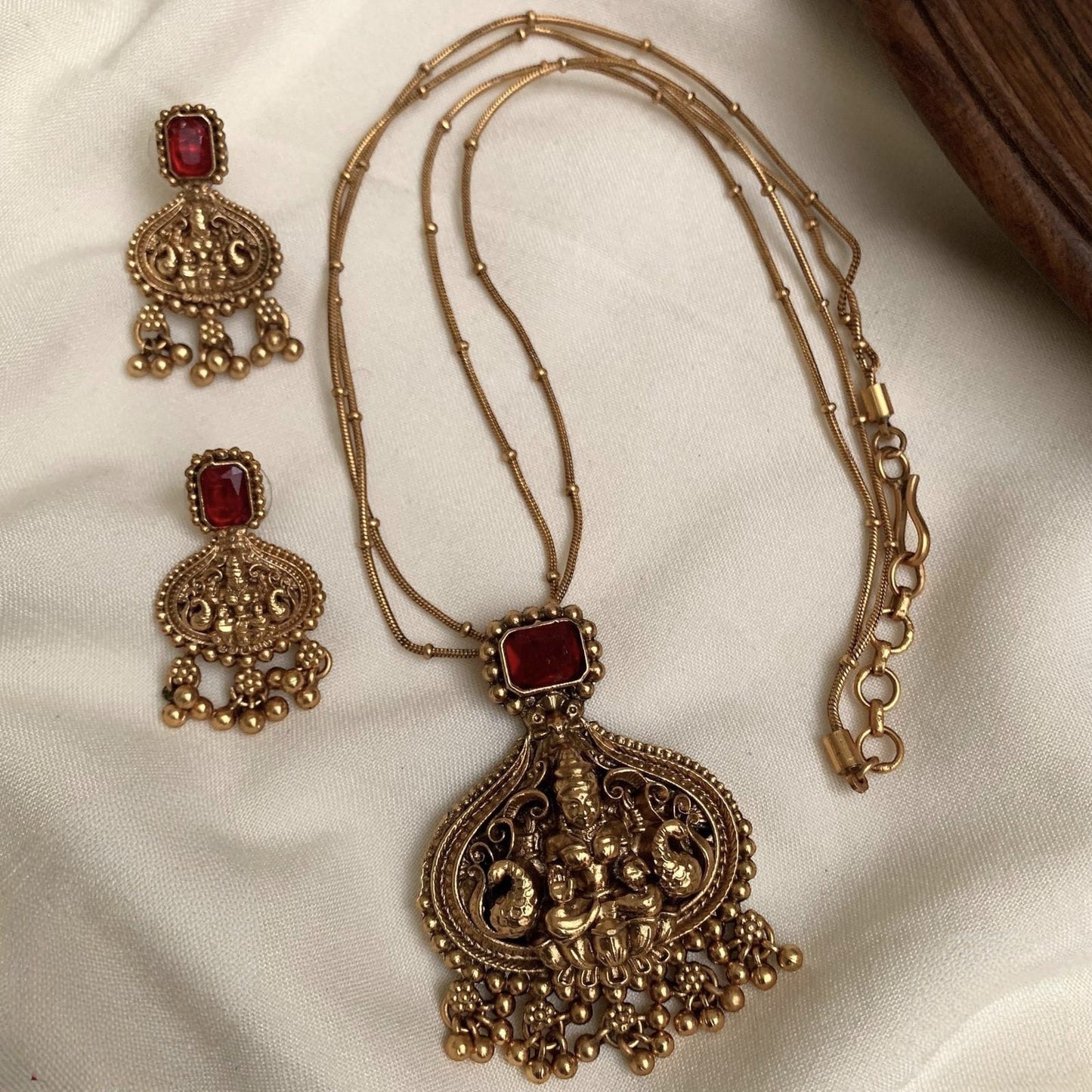Stone nakshi set