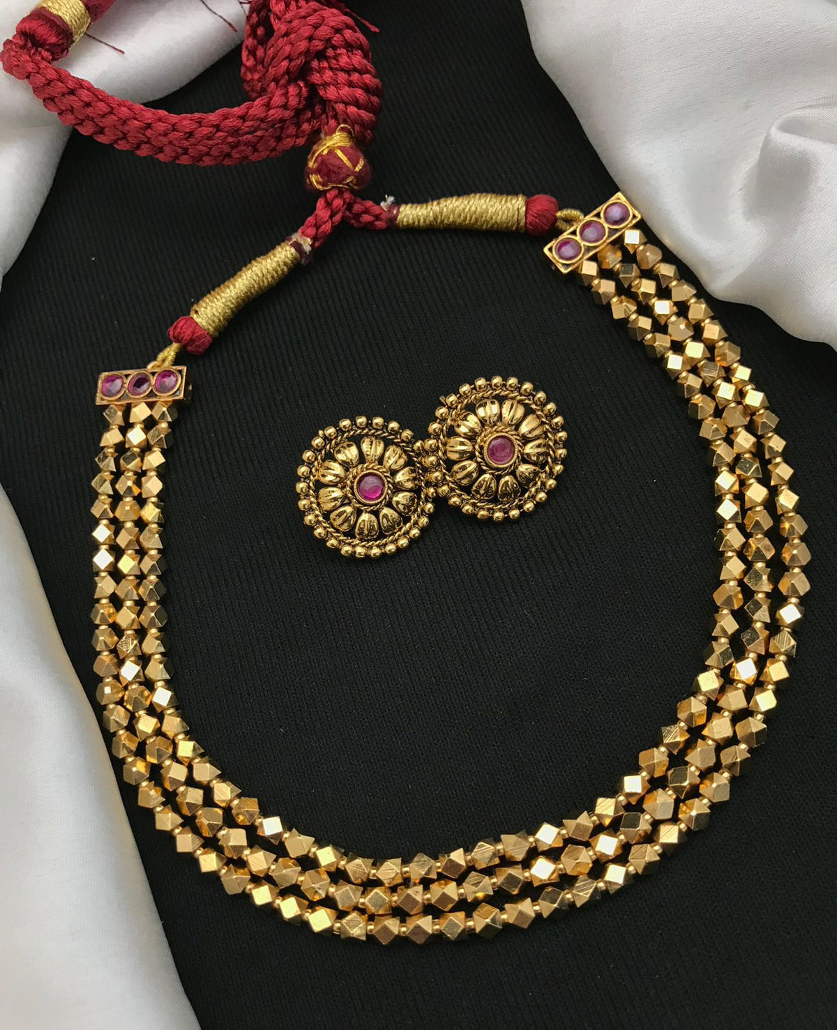 Astapatti necklace