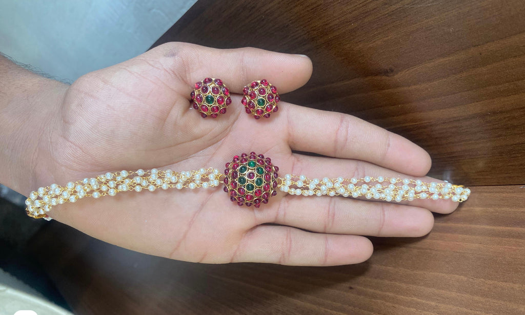 Cluster pearl choker