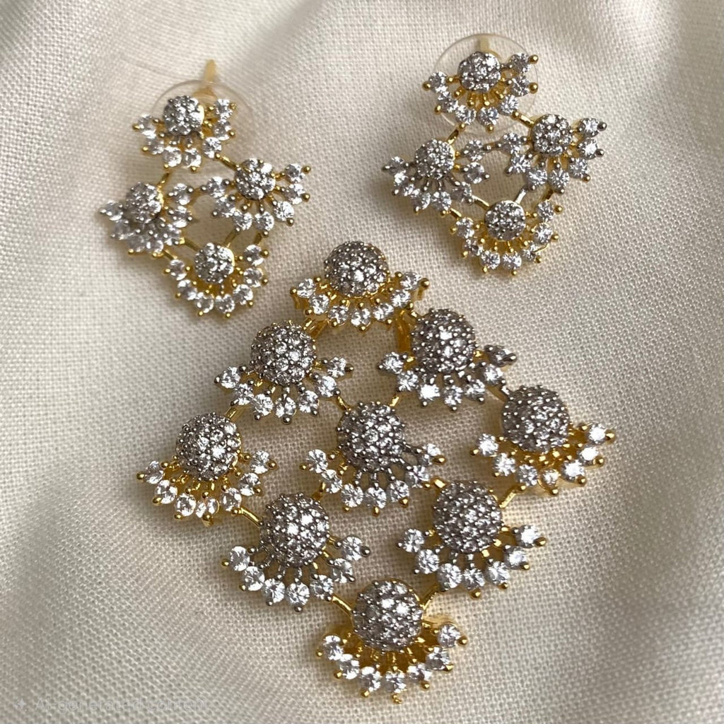 Diamond pendent set