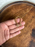 Ad cuffs