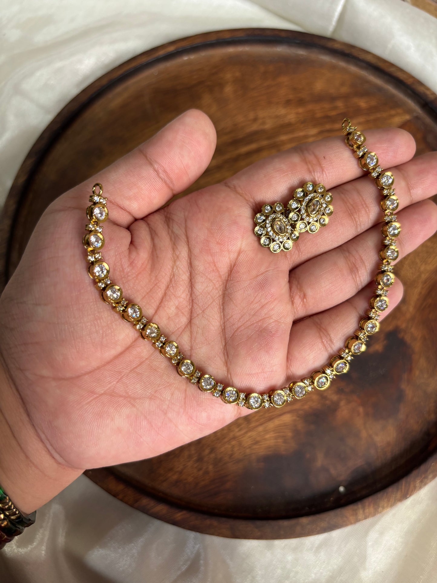 Single layer Victorian set