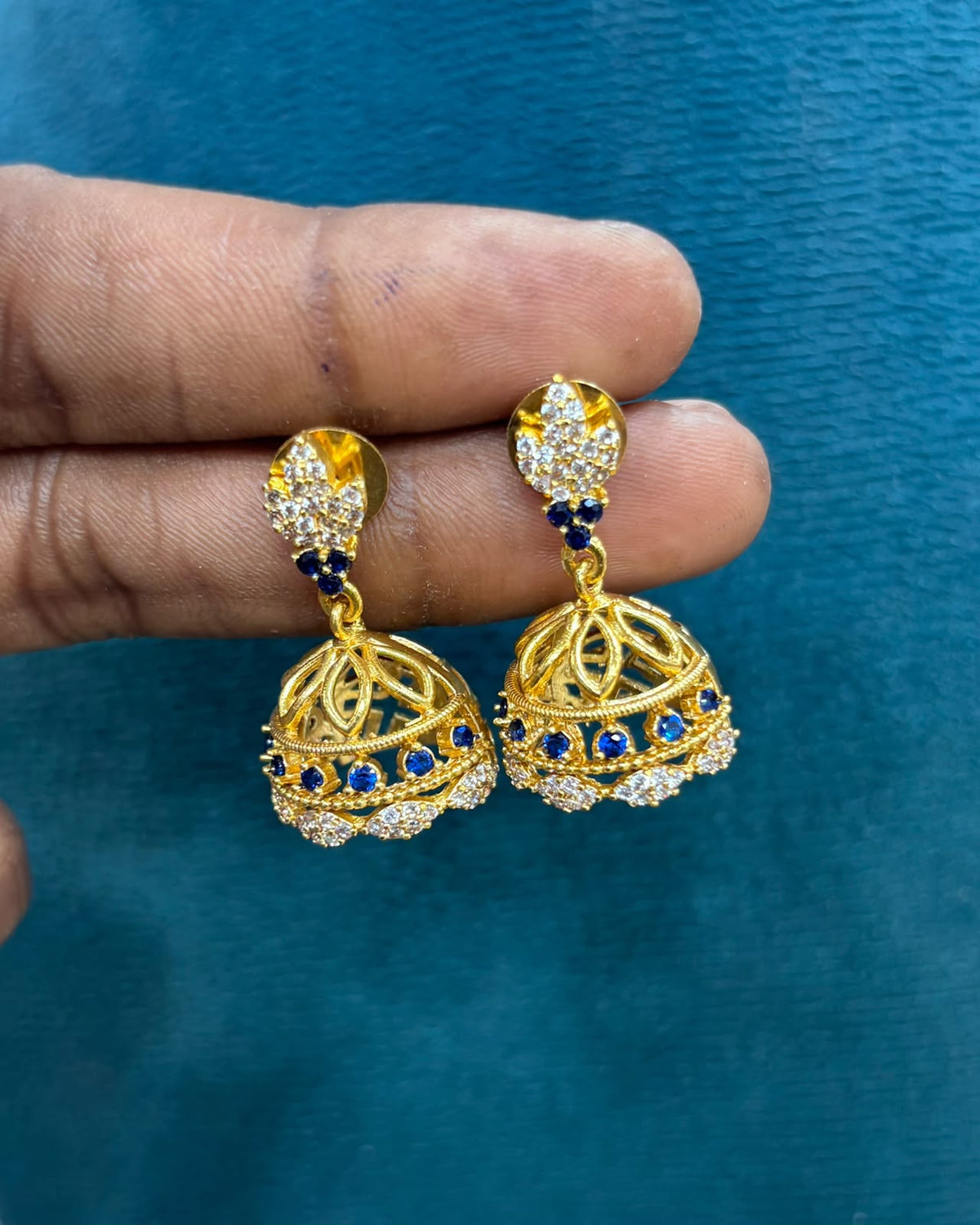 Mini jhumkas