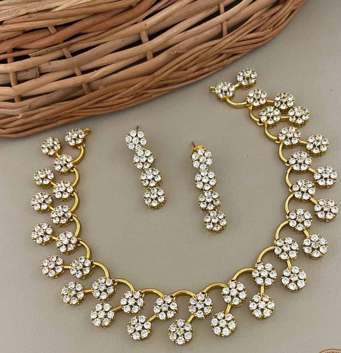 2 layer floral ad set