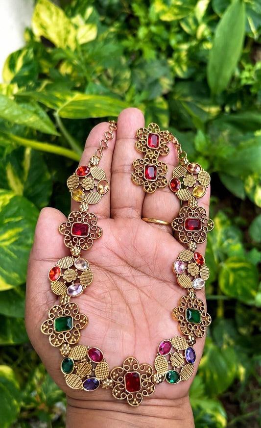 Luminous gem stone necklace