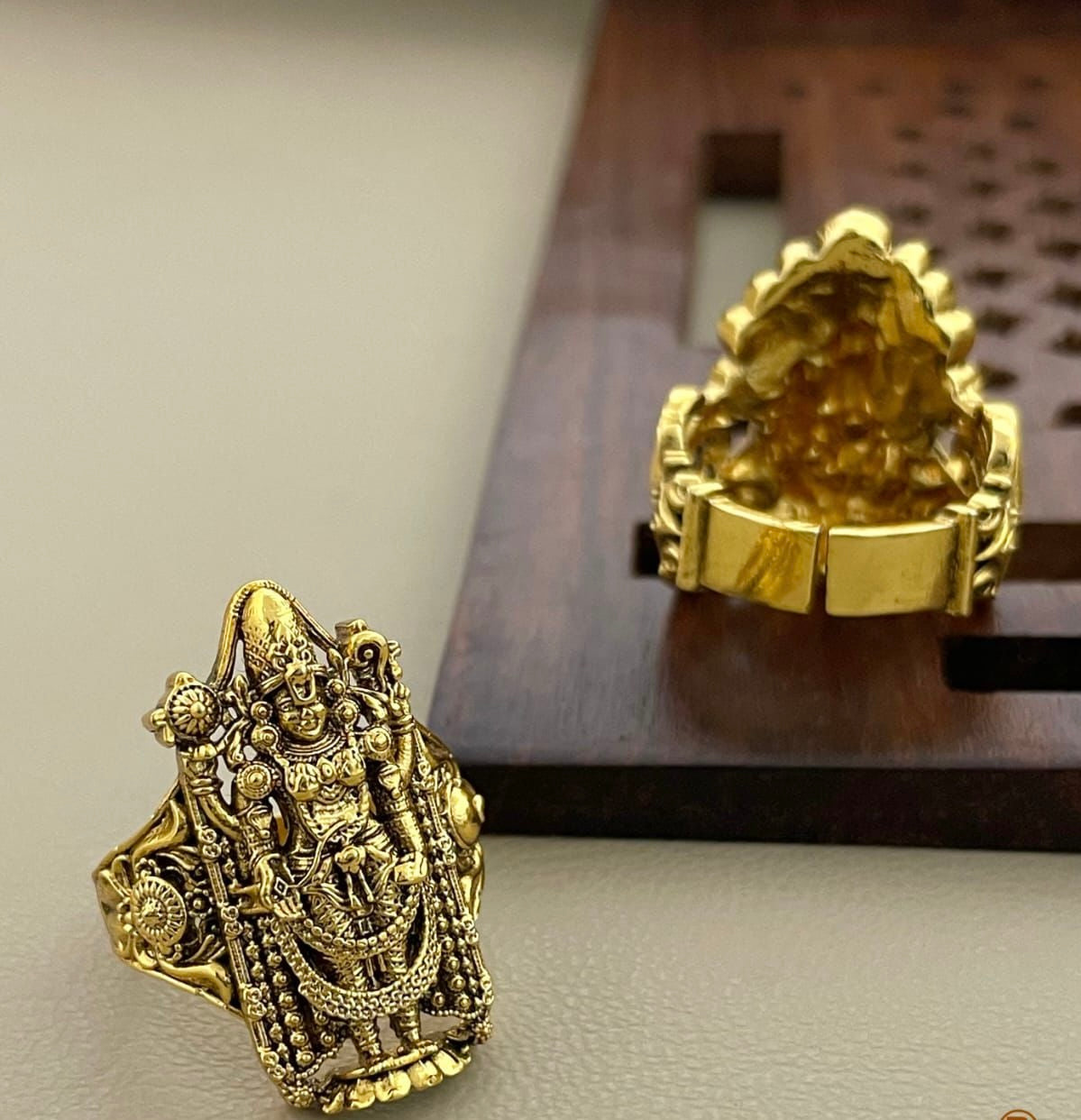 Balaji finger rings