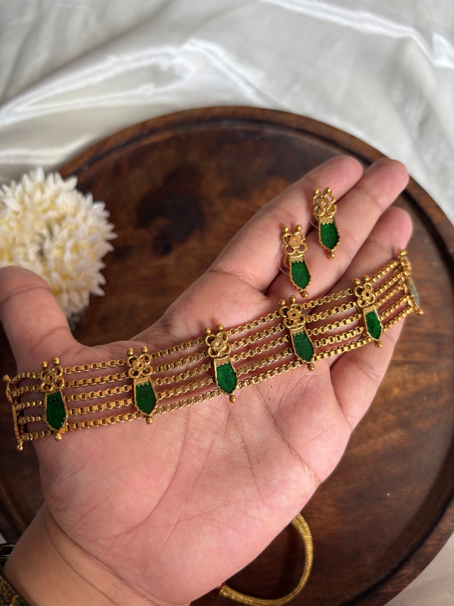 Nagapadam choker-FS