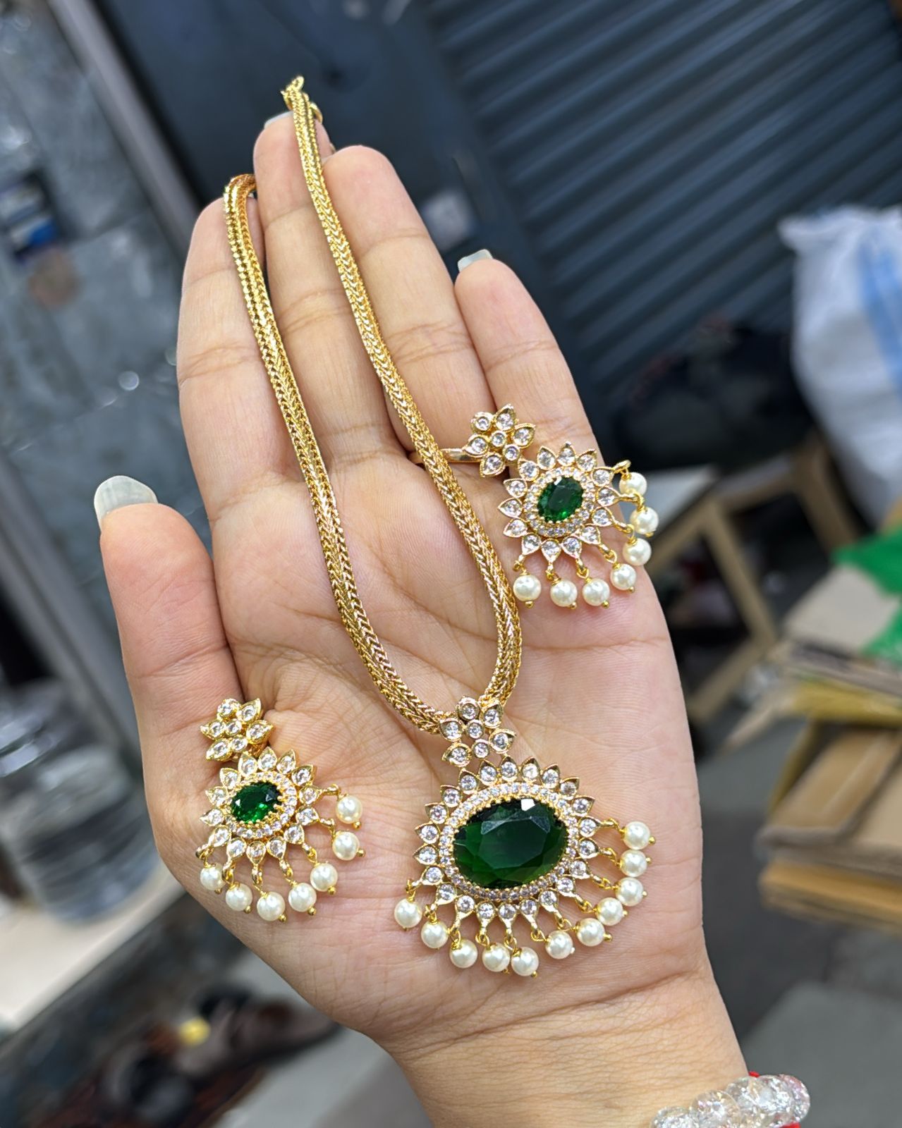 Vintage adiyals