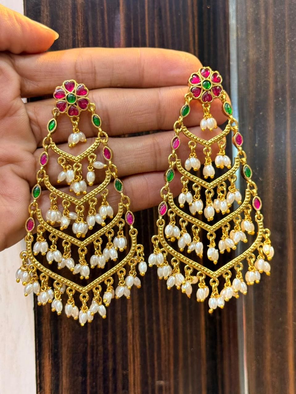 Kundan dangler
