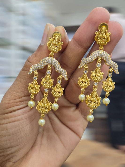 Triplet Devi earrings