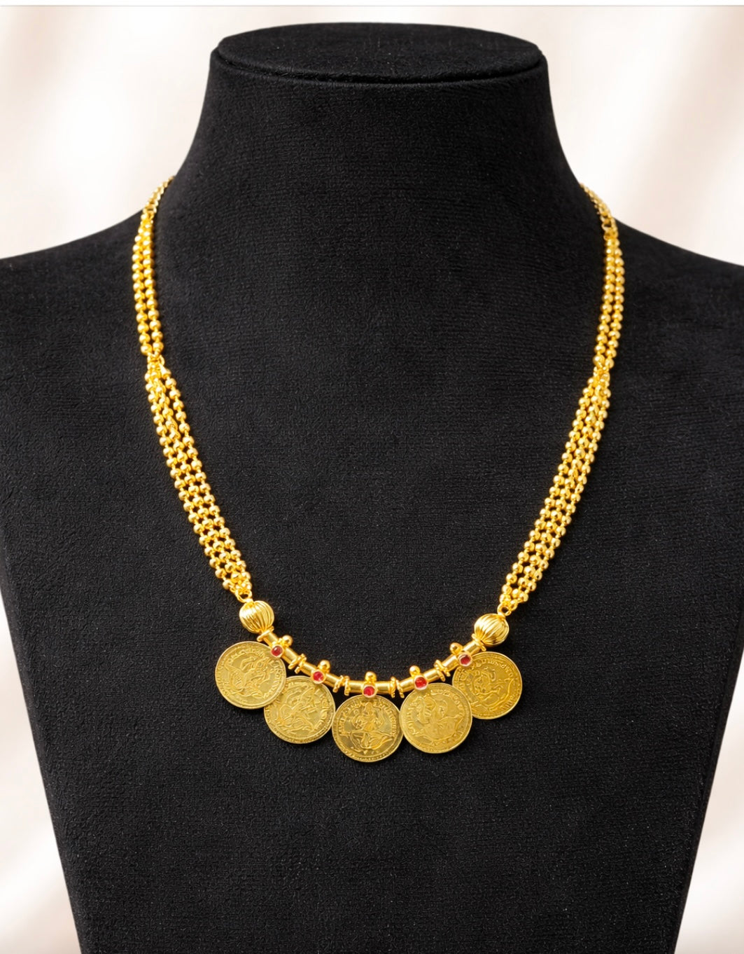 5 coin cluster ball chain set