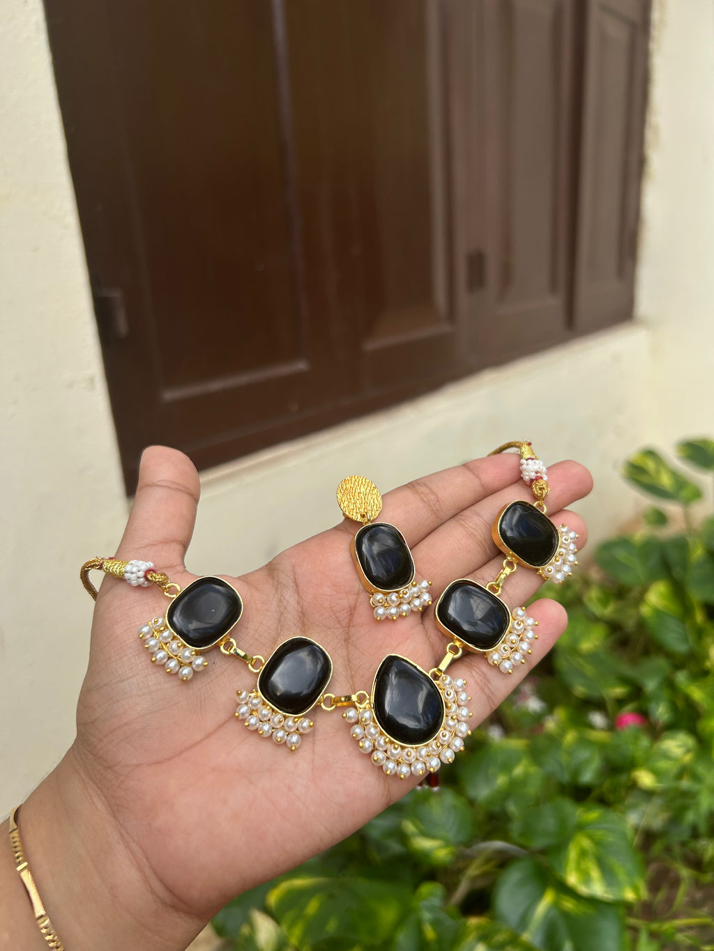 Natural stone choker