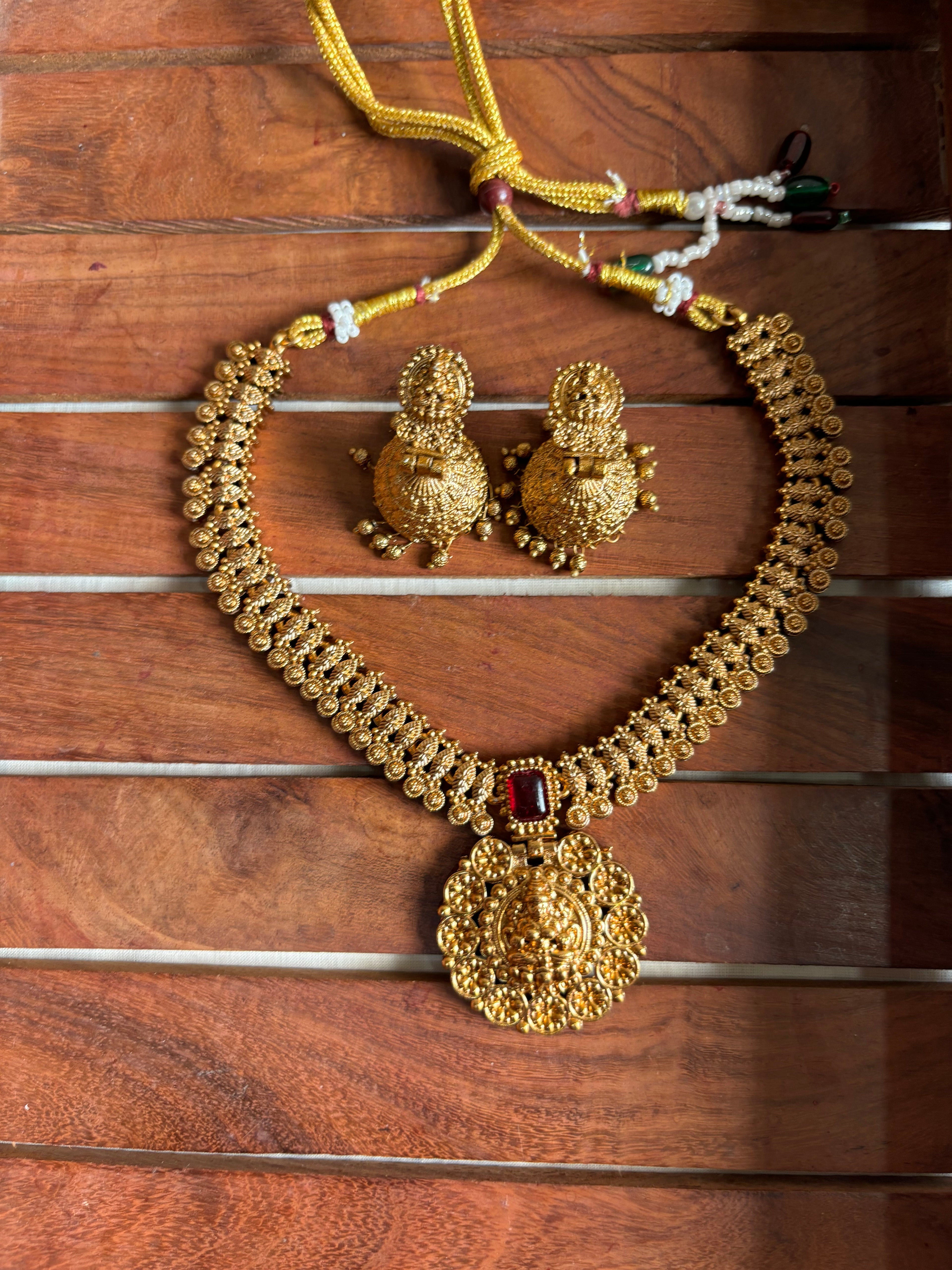 Lakshmi sets