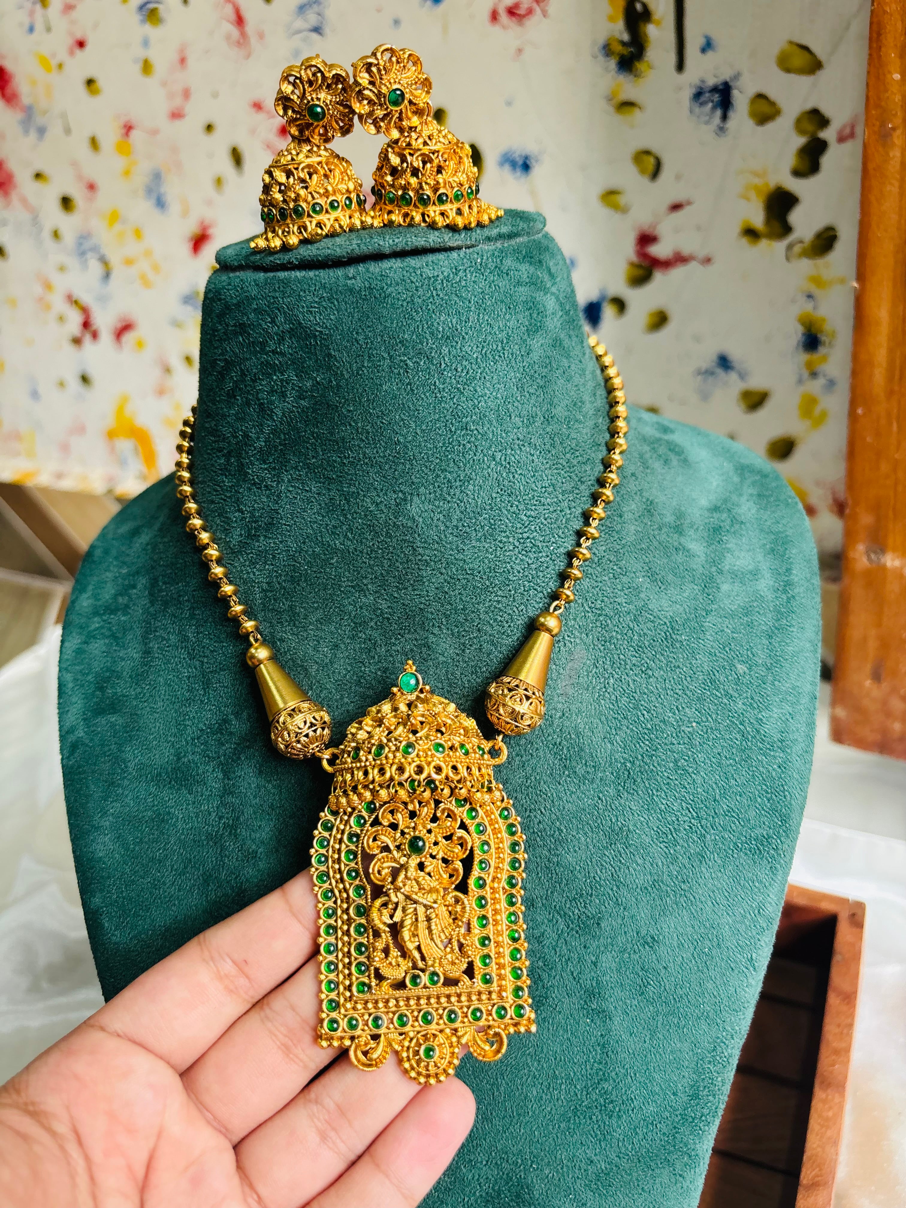 Temple Krishna set