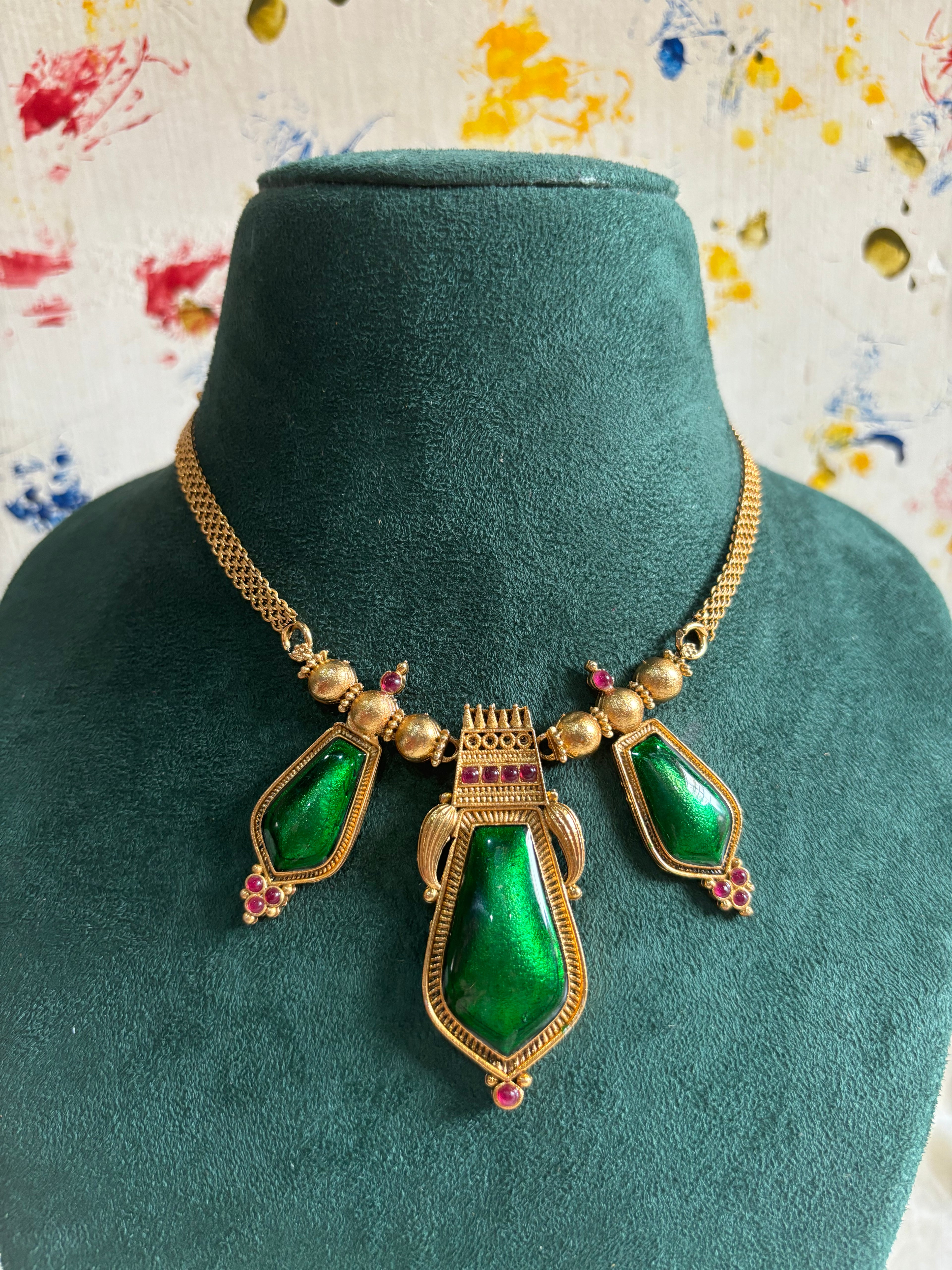 Enamel Nagapadam