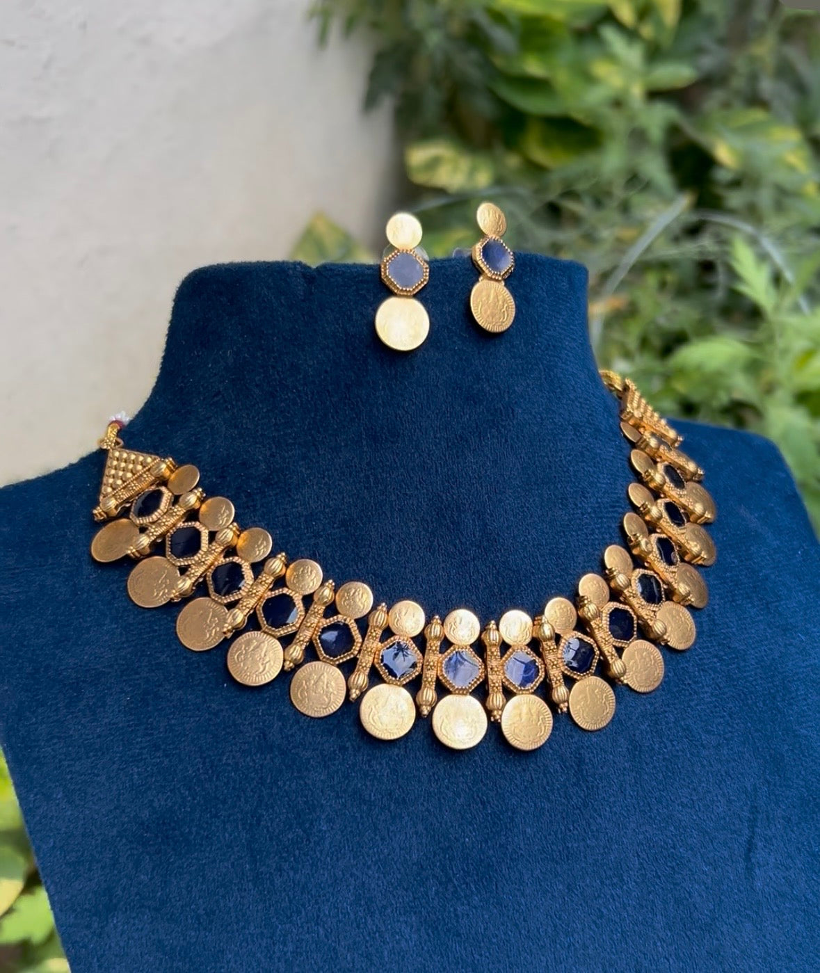 2 layer stone coin necklace