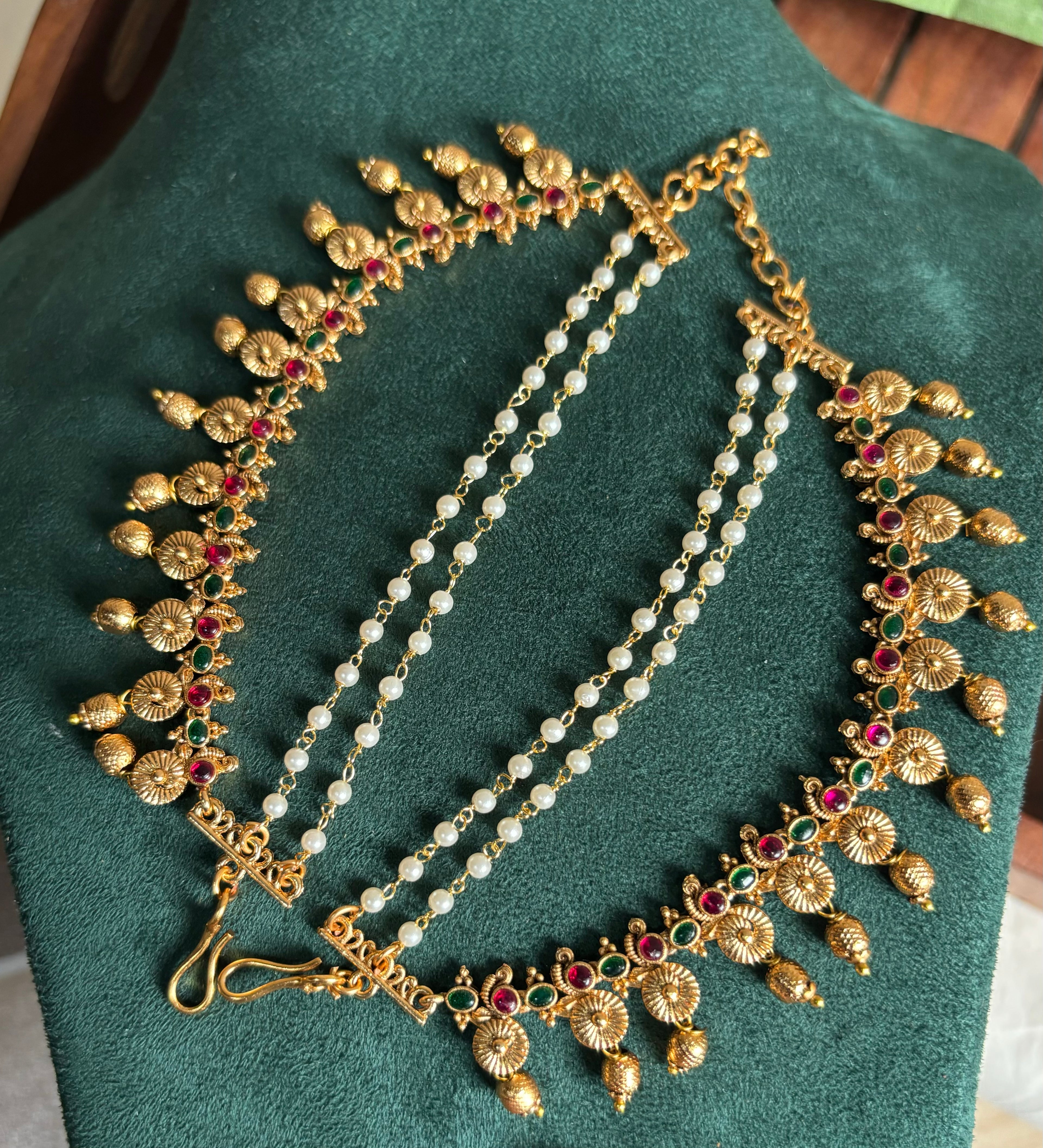 Ear chain