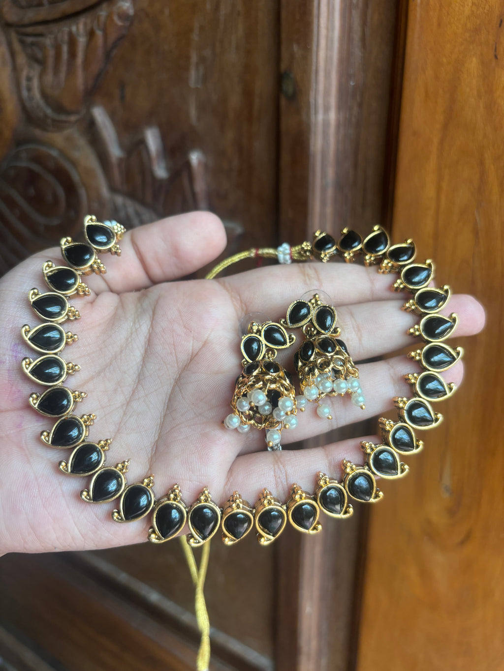 Mango necklace
