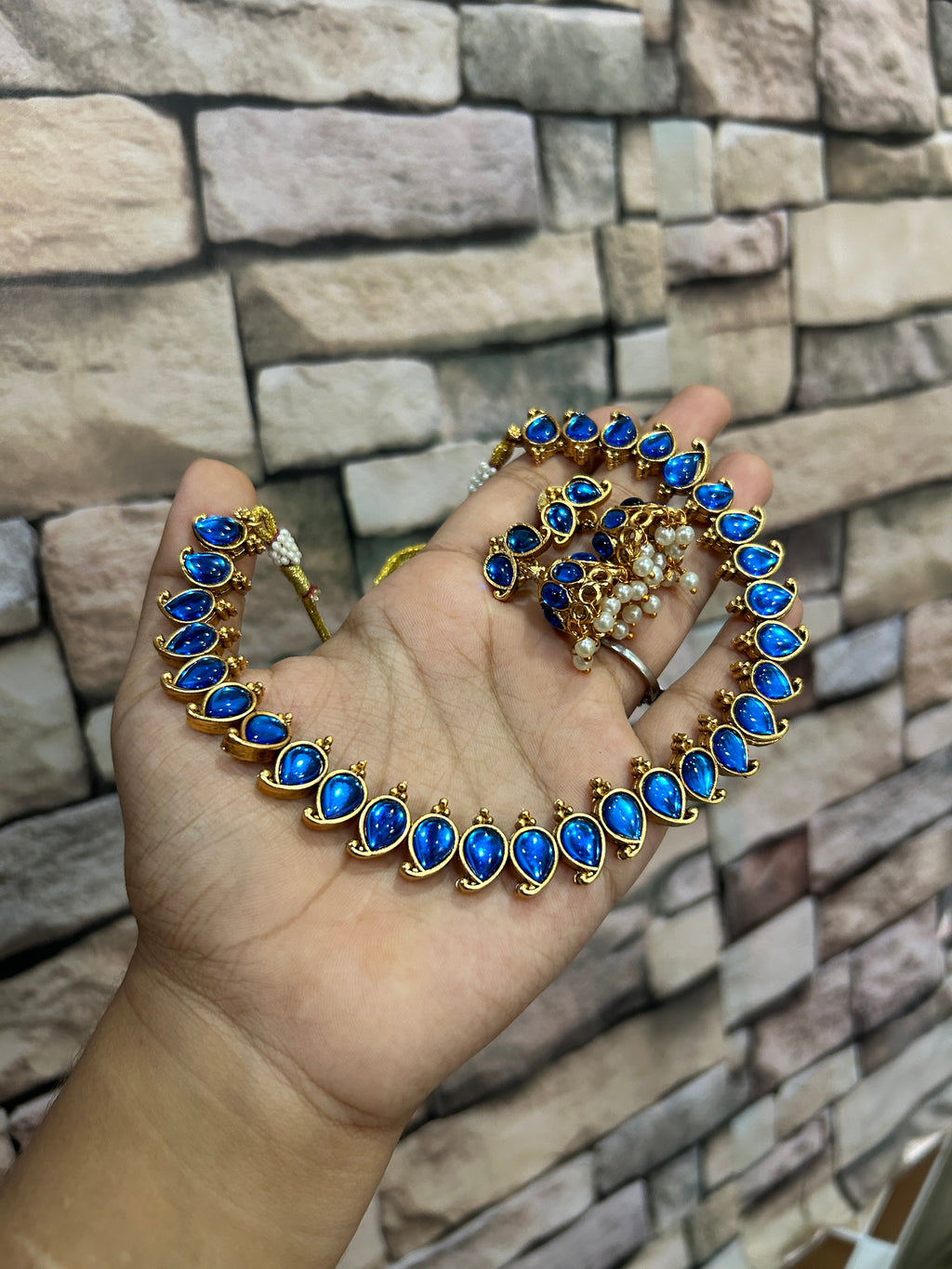 Mango necklace
