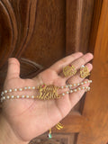 Elephant choker