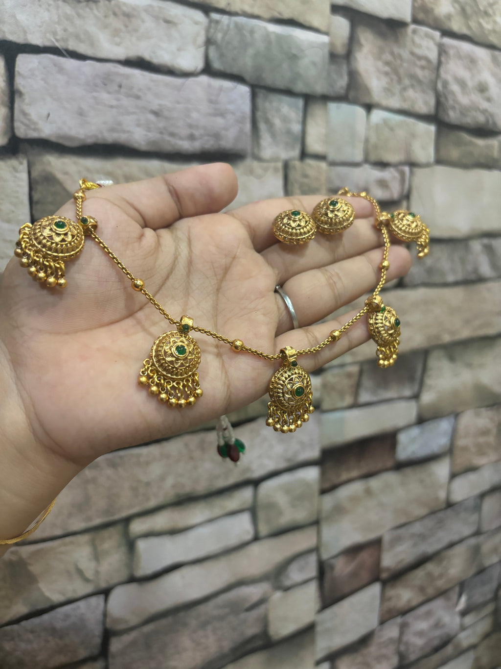 Hanging necklace