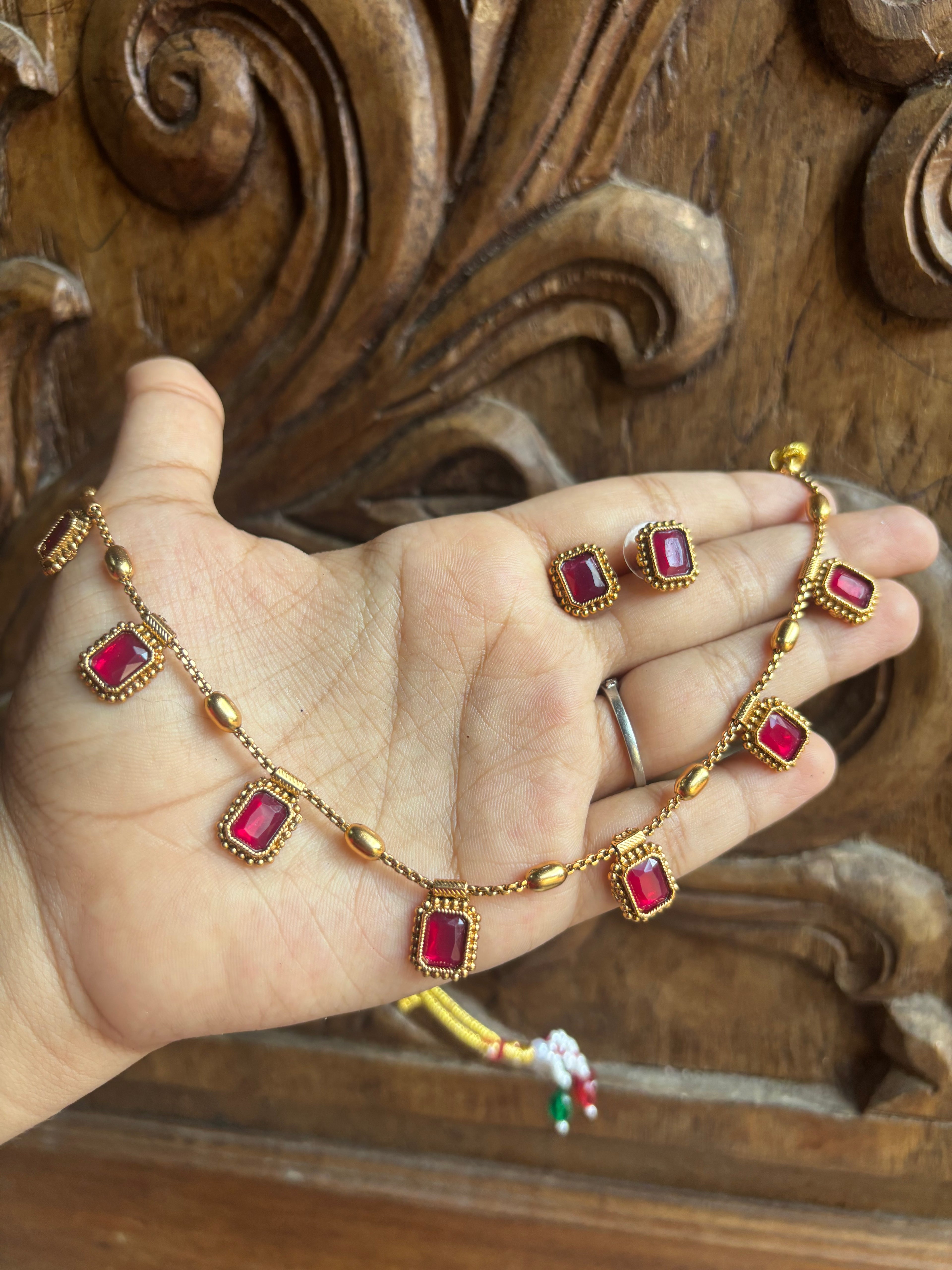 Mudra chokers