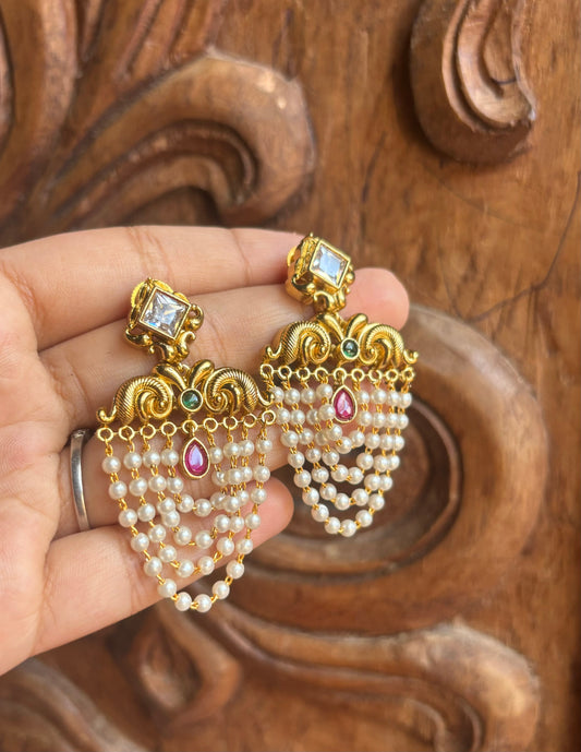 Swara earrings