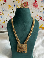 Square pendent set
