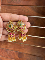 Chandbali jhumka