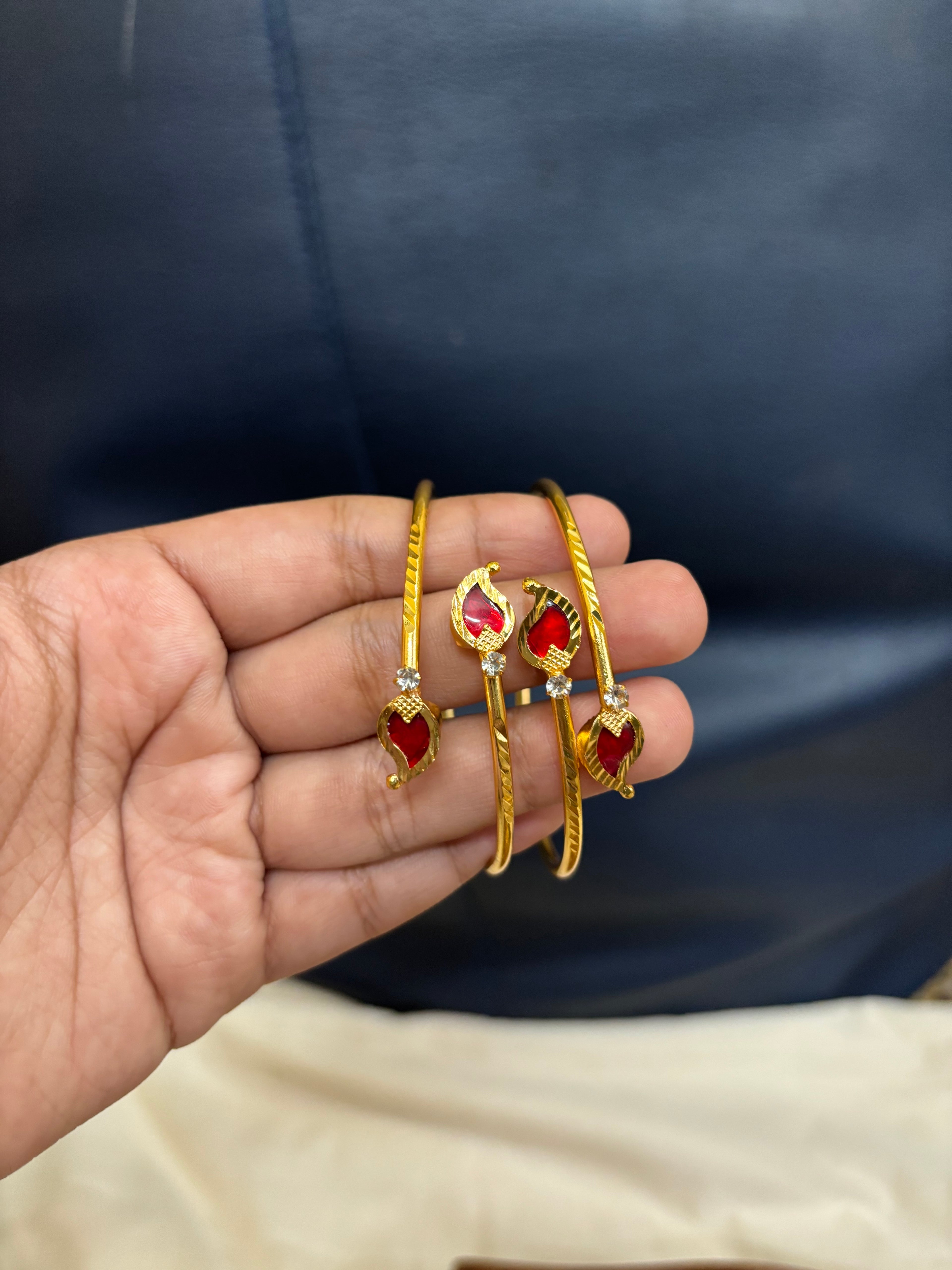 Palakka adjustable bangle