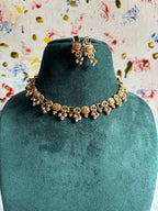 BFS-floral choker