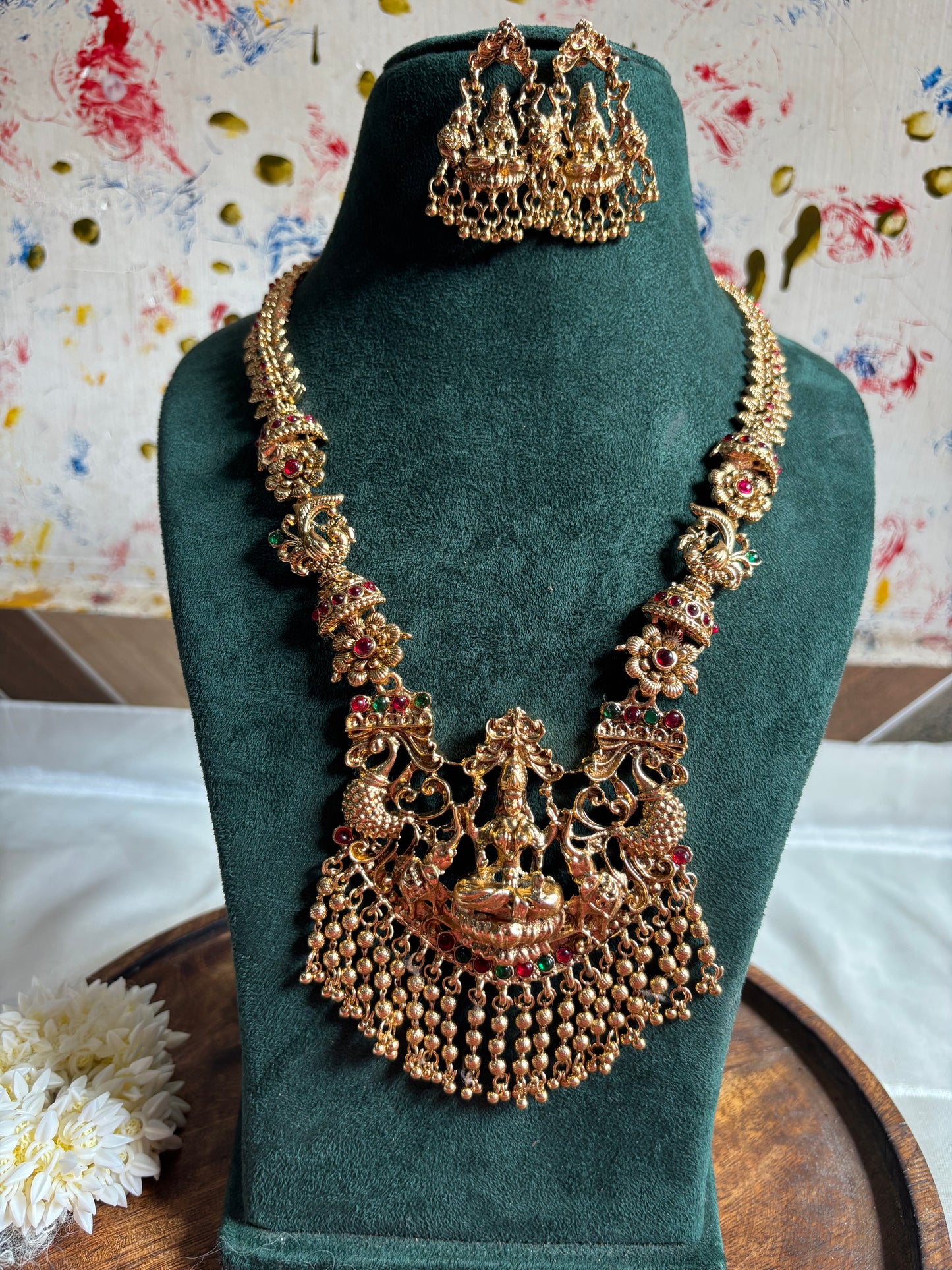 Lakshmi drops haaram