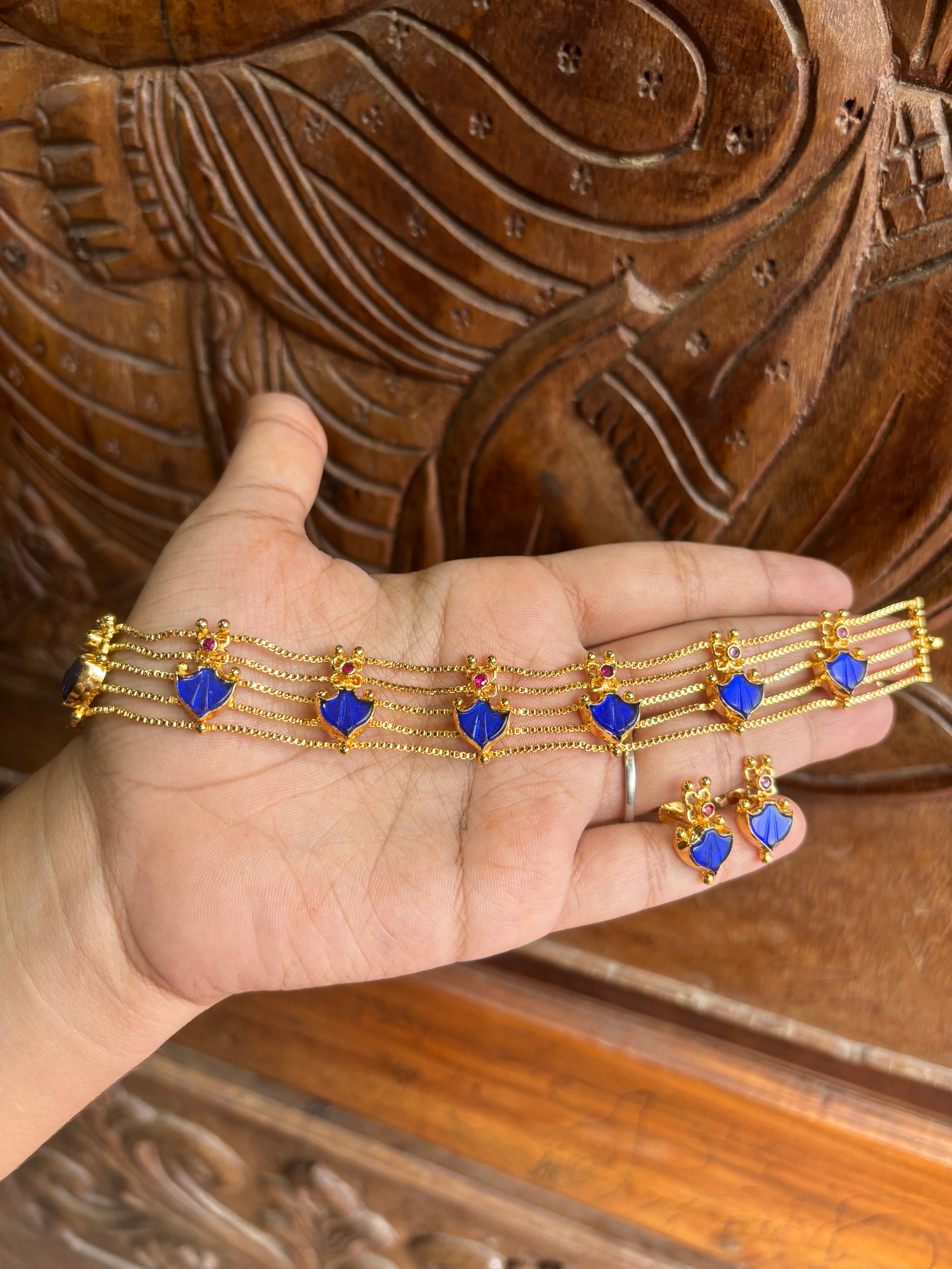 Palakka choker