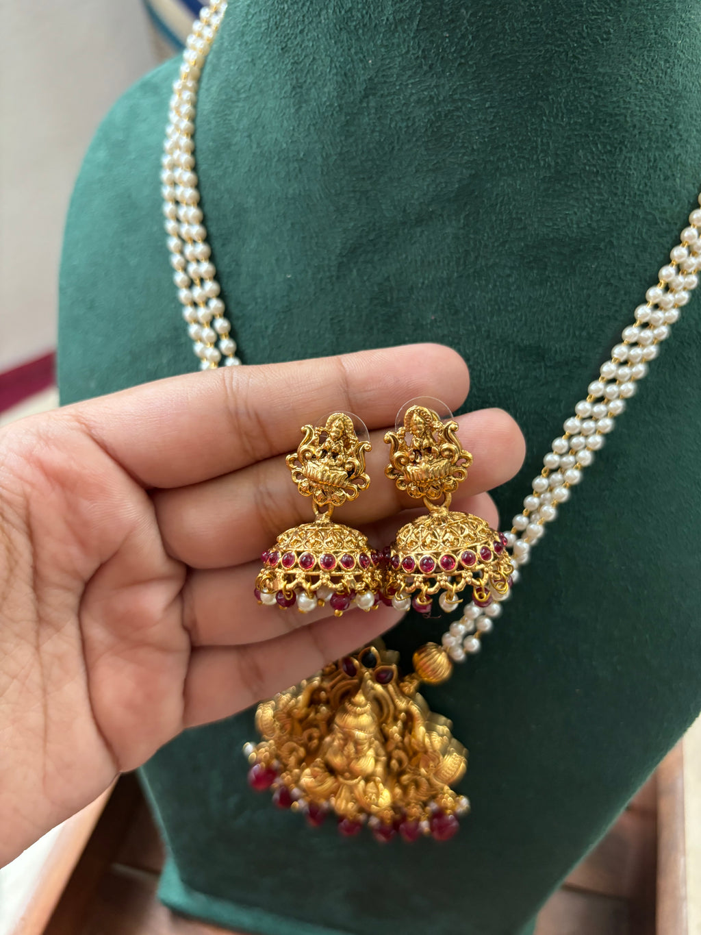 Pearl nagas set