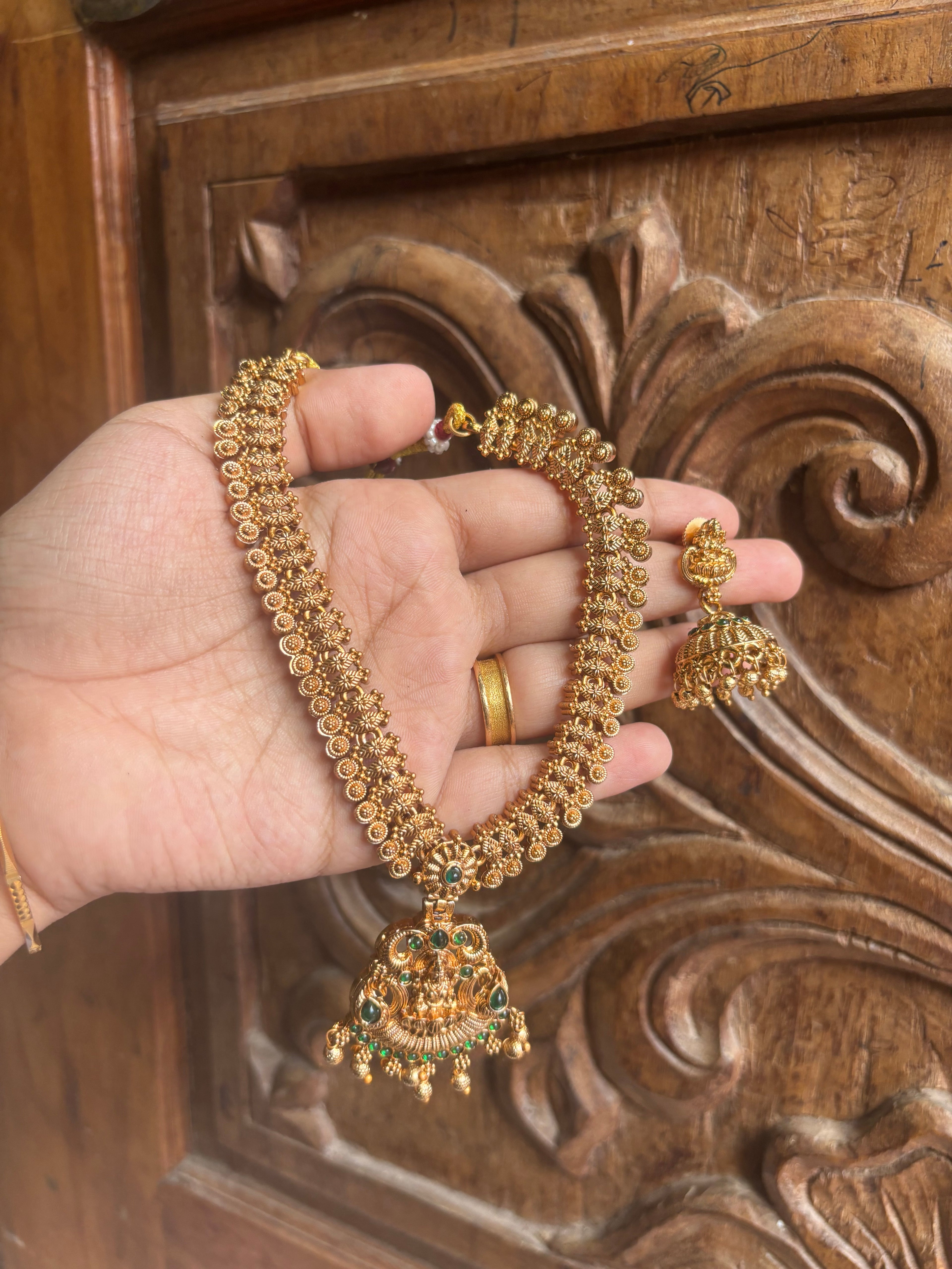 Lakshmi sets