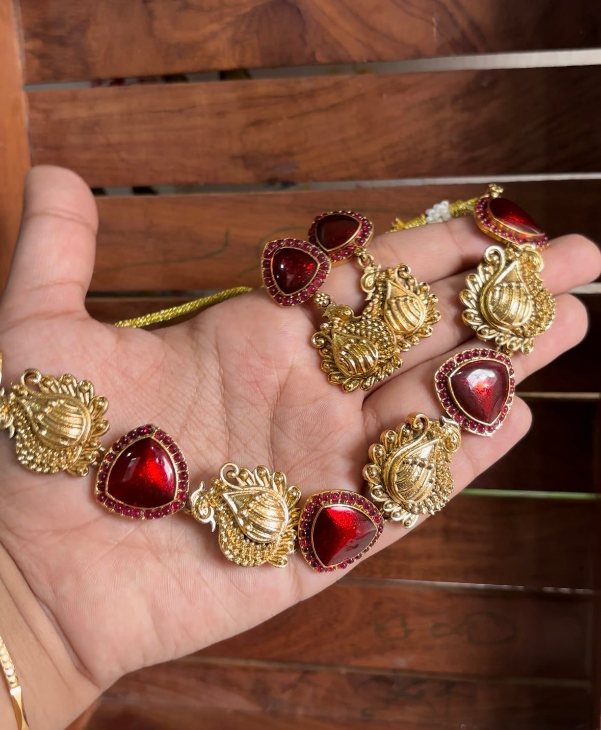 Enamel chokers