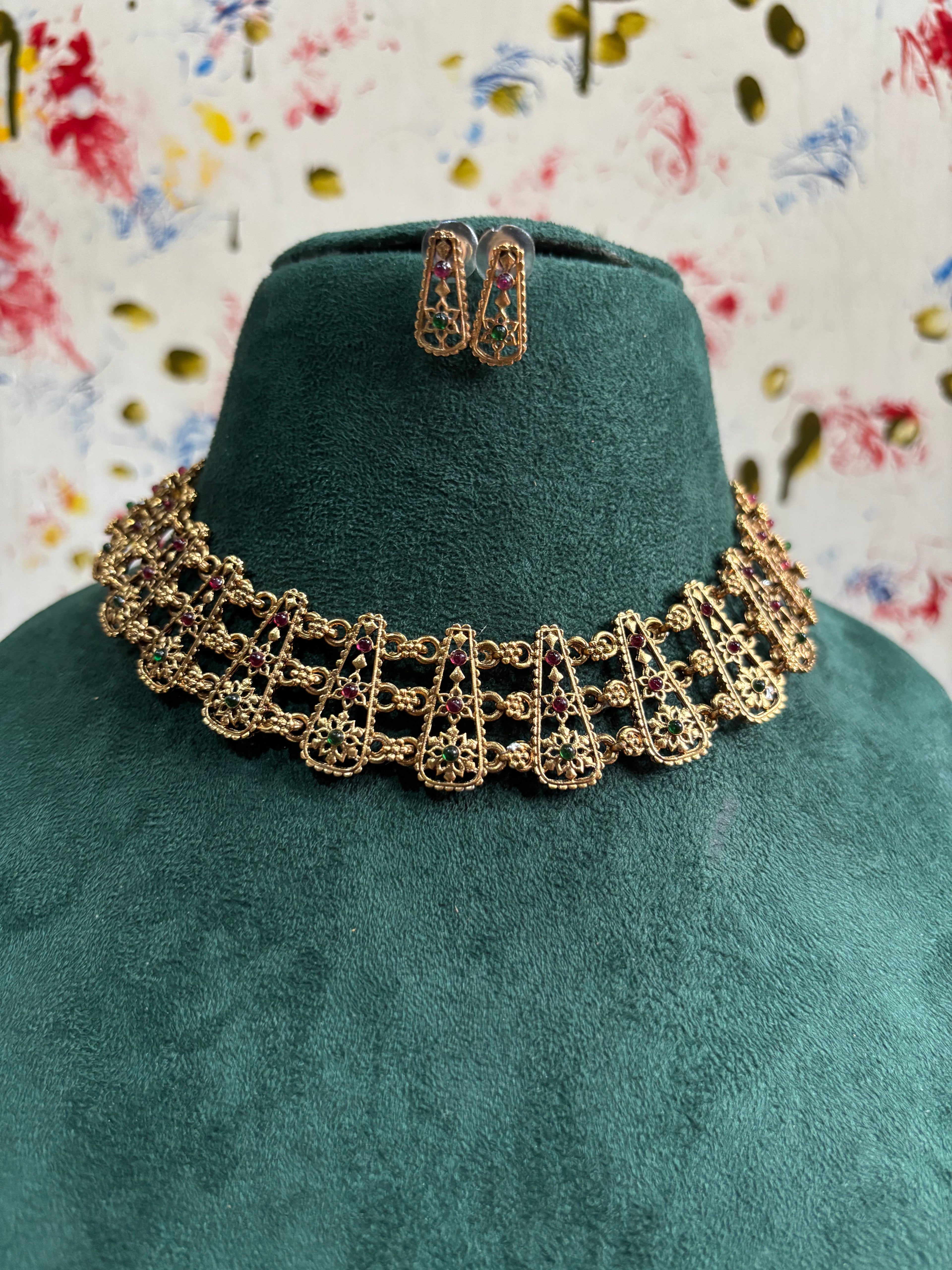 BFS-Necklace