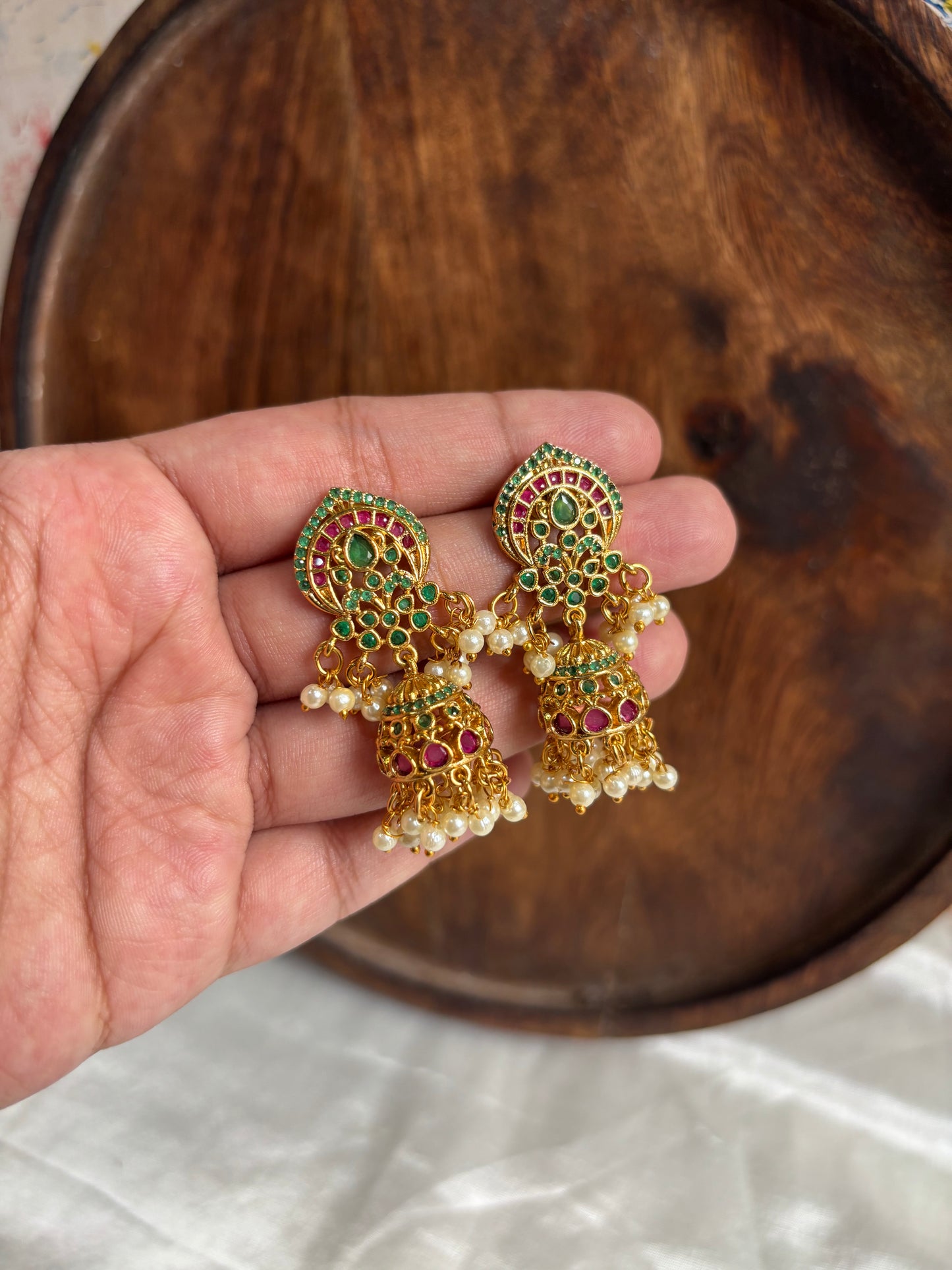 Kemp jhumkas