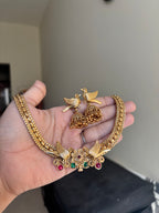 Screwable necklace