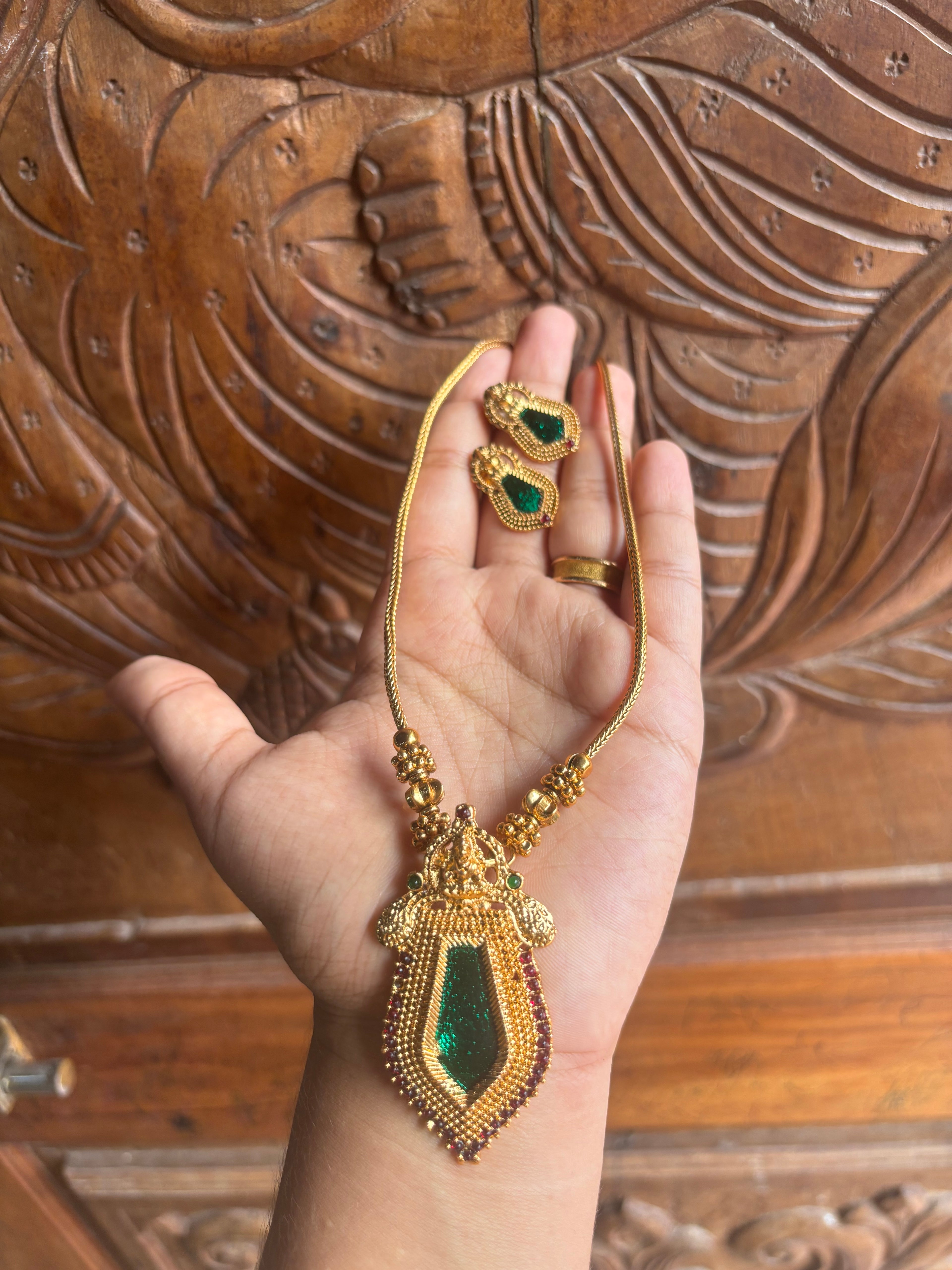 Palakka pendent