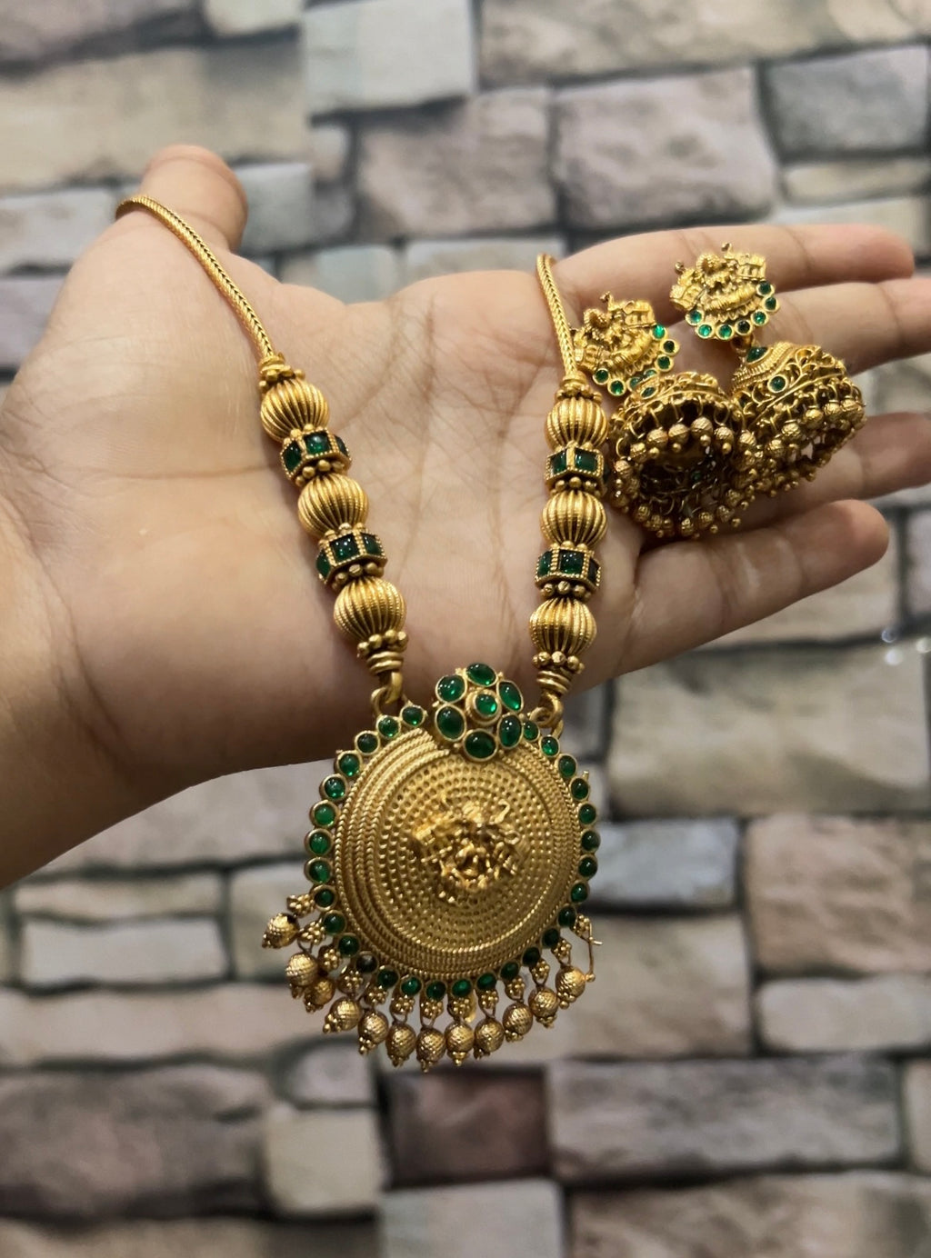 Lakshmi pendent set