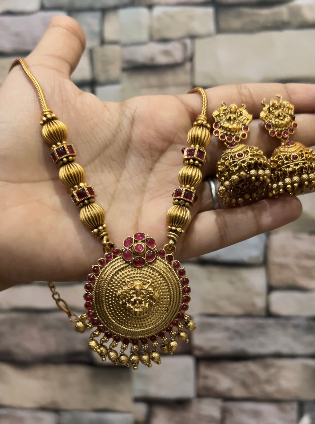 Lakshmi pendent set