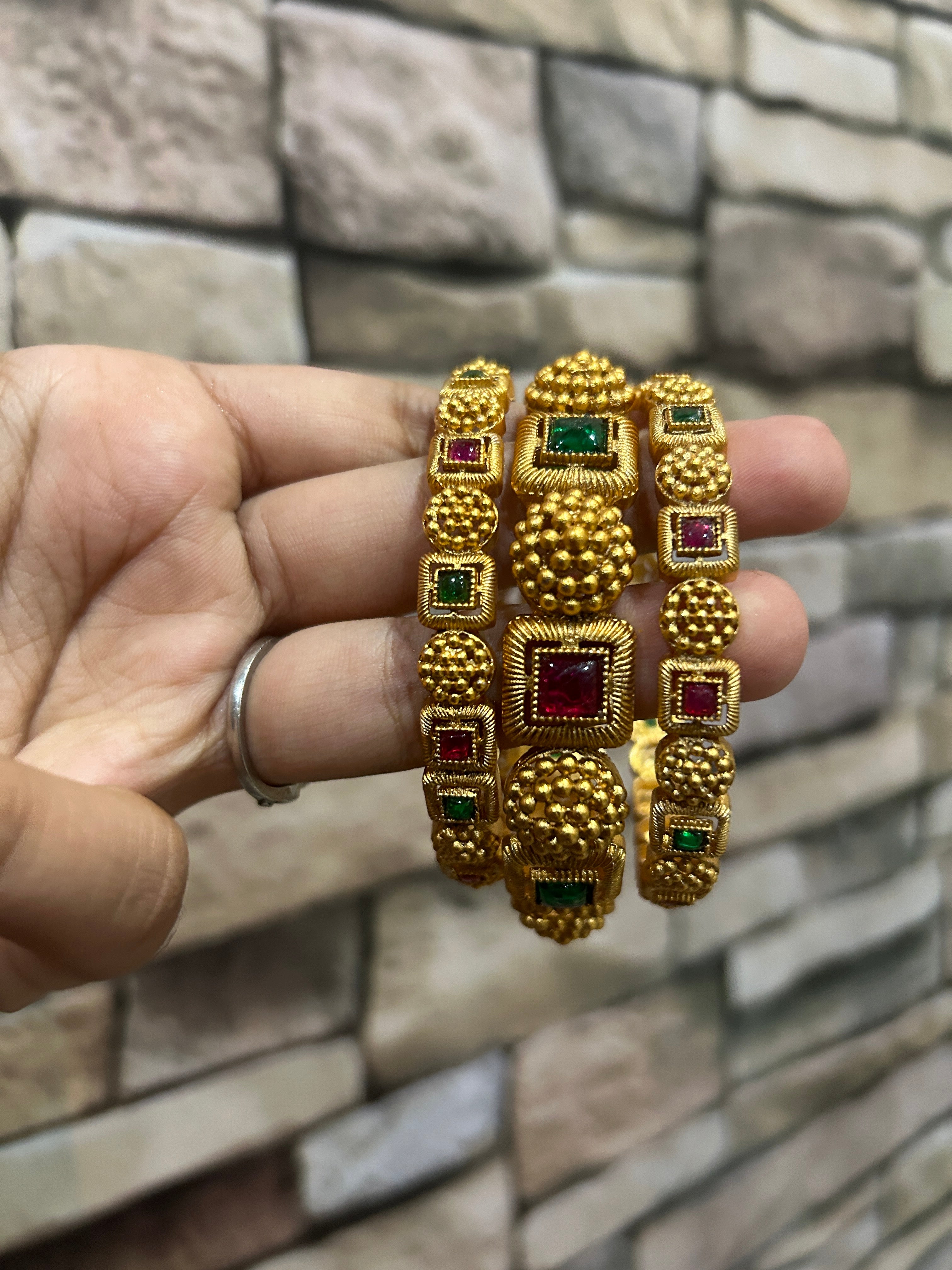 Kemp-3 bangles